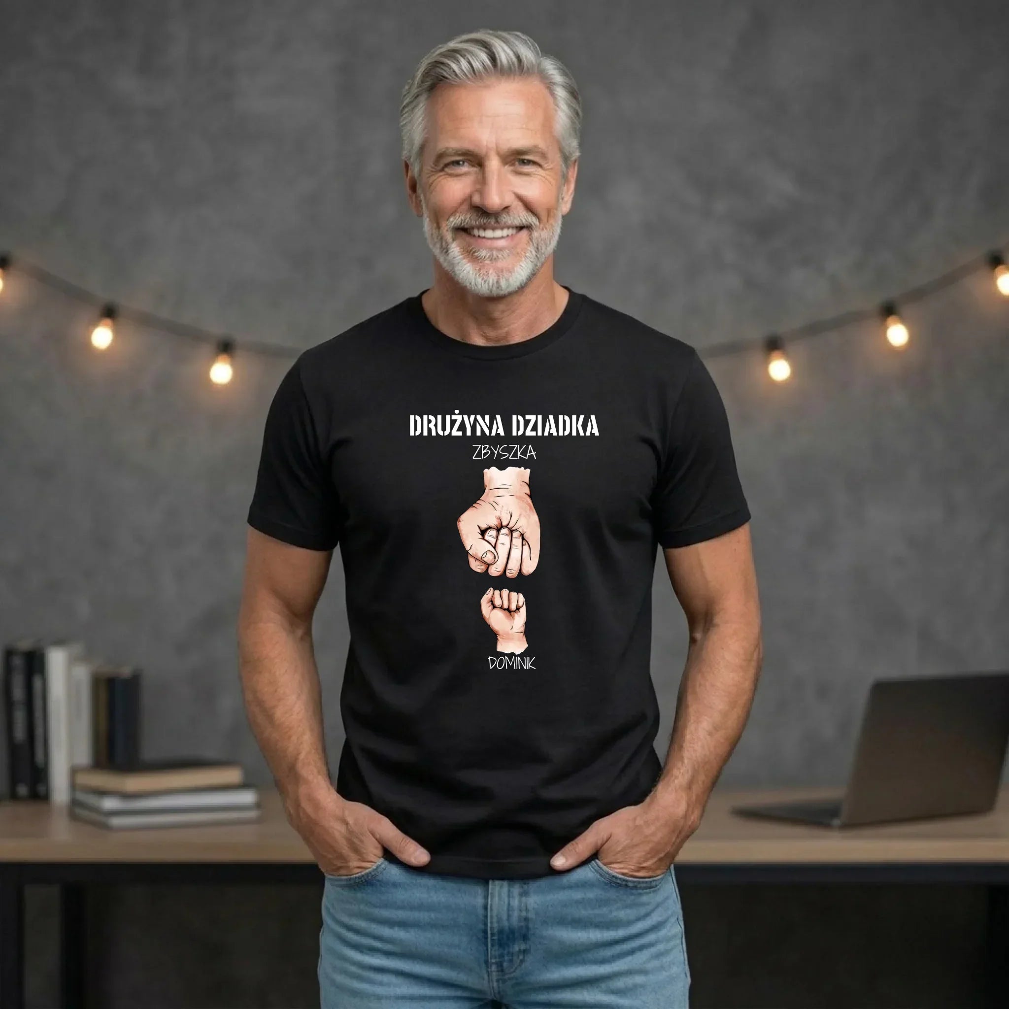 Koszulka dla dziadka - Drużyna dziadka 1-6 imion wnuków - personalizowana D07 - StoryCups.pl