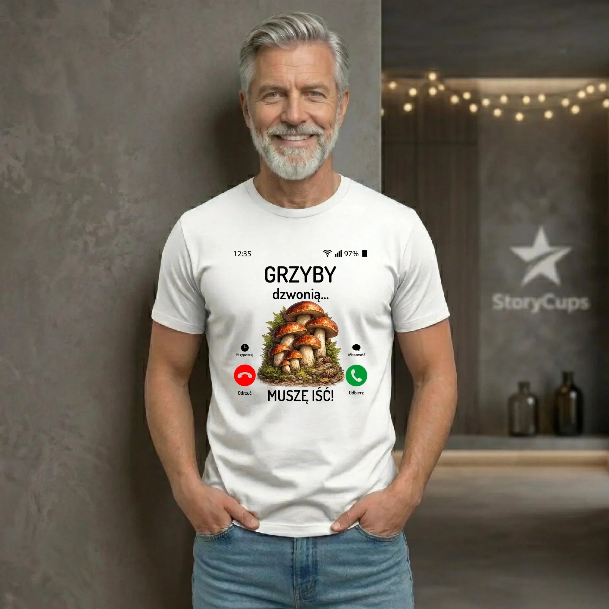 Koszulka dla dziadka grzybiarza - Grzyby dzwonią muszę iść D36 - StoryCups.pl