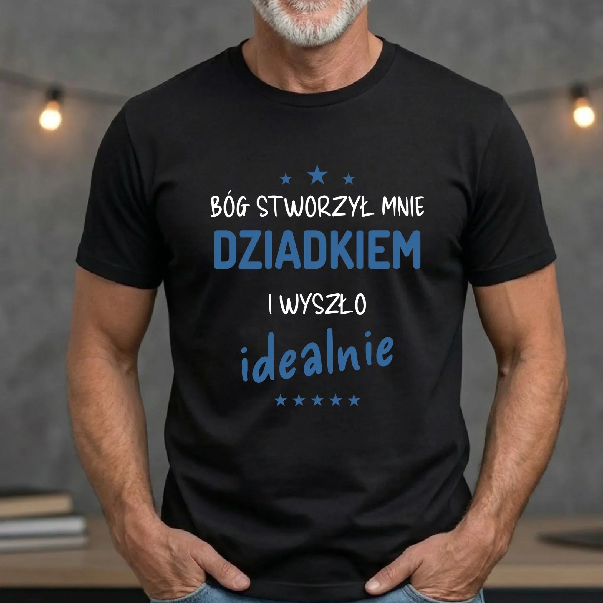 Koszulka dla dziadka - Bóg stworzył mnie dziadkiem i wyszło idealnie D08 - StoryCups.pl