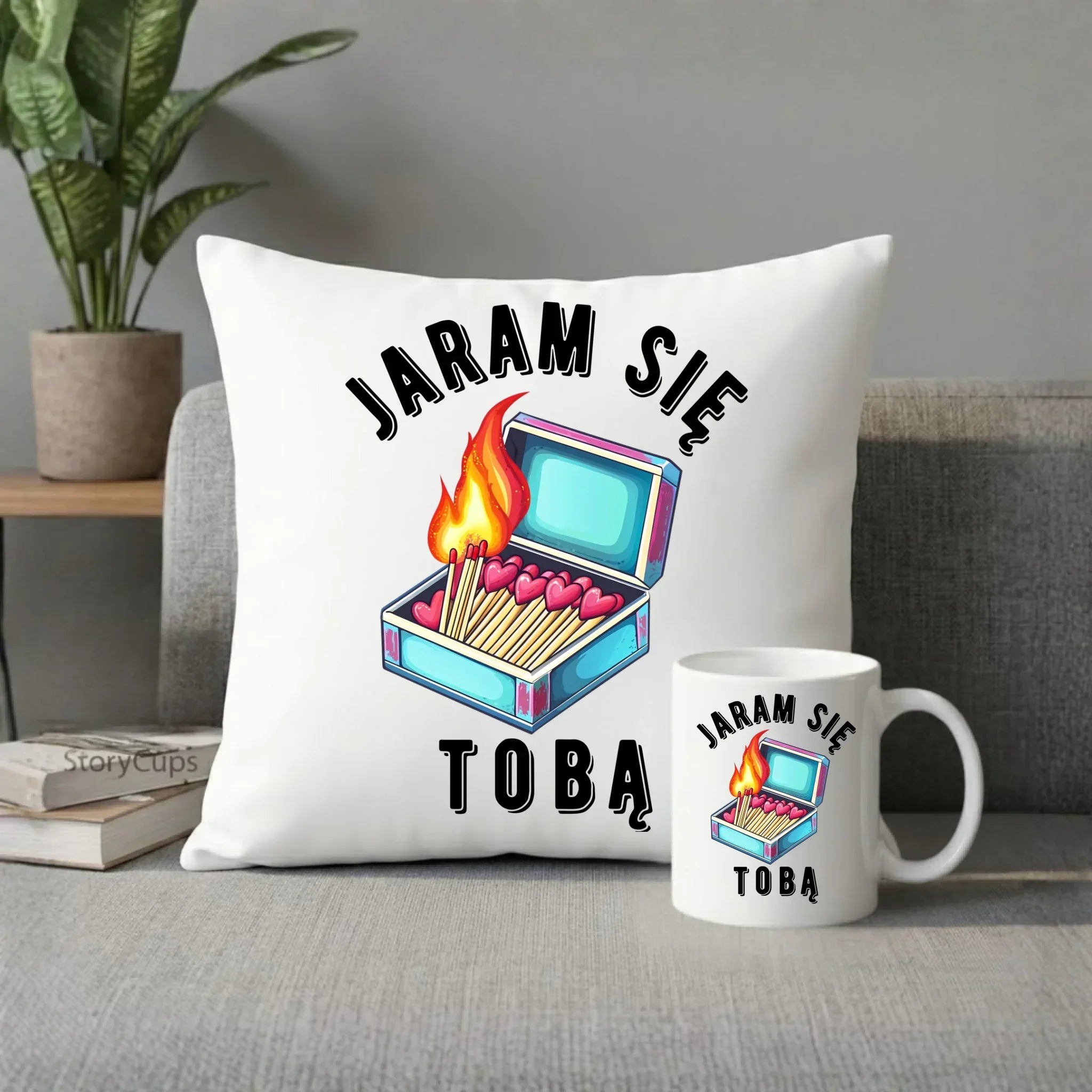 Zestaw poduszka i kubek dla zakochanych - Jaram się Tobą W39 - StoryCups.pl