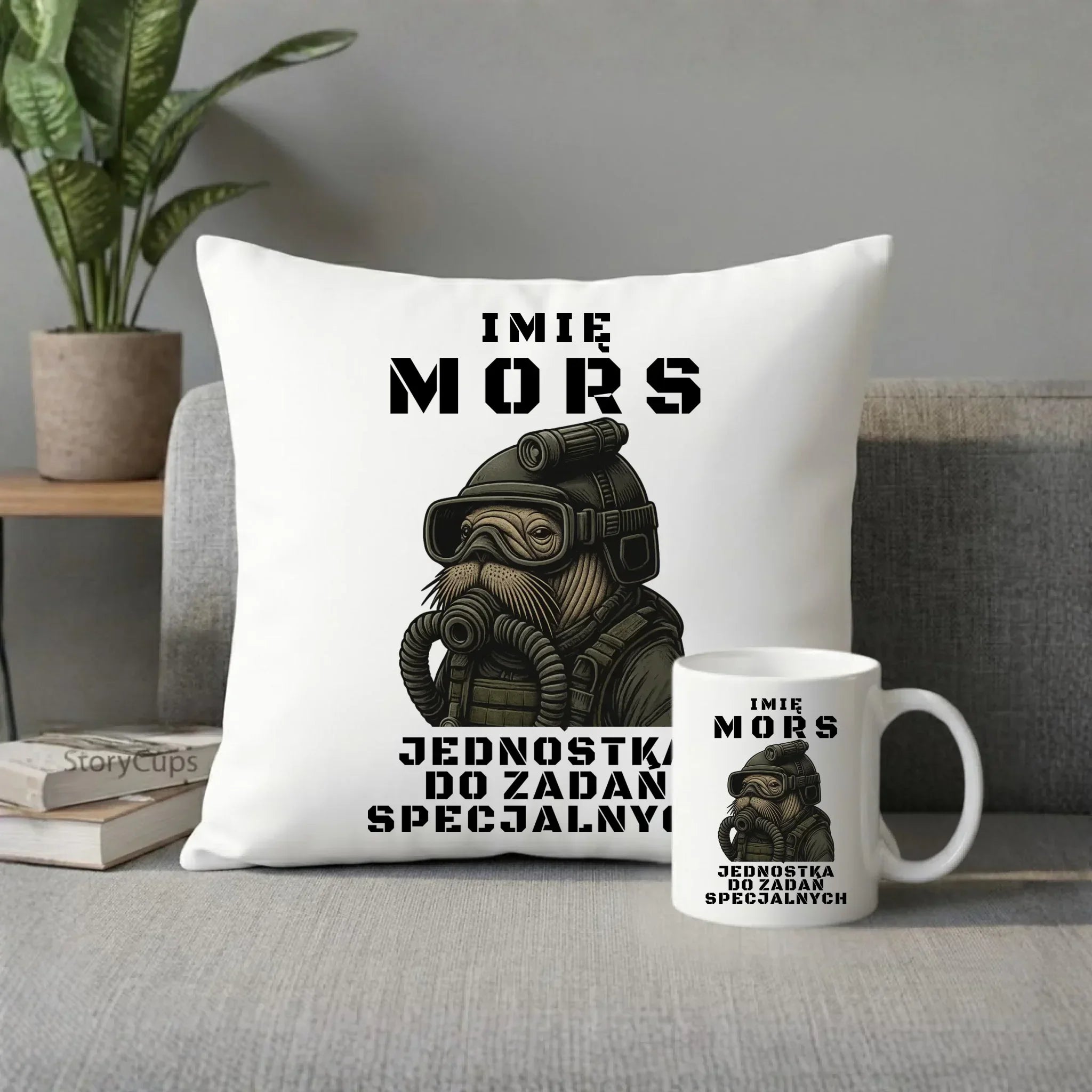 Zestaw poduszka i kubek - prezent dla morsa - Mors do zadań specjalnych - personalizowany HM07 - StoryCups.pl