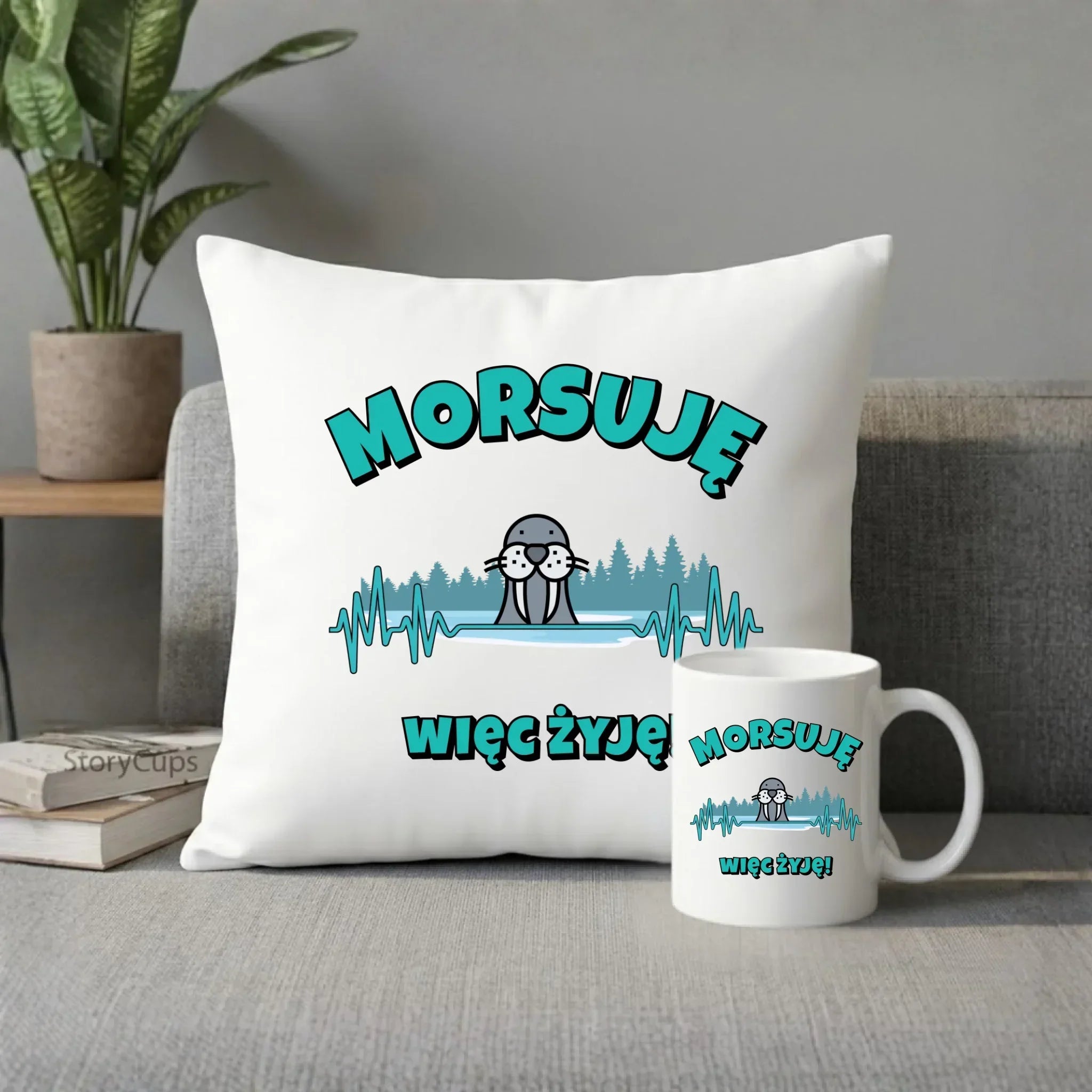 Zestaw poduszka i kubek - prezent dla morsa - Morsuję więc żyję - Mors HM02 - StoryCups.pl