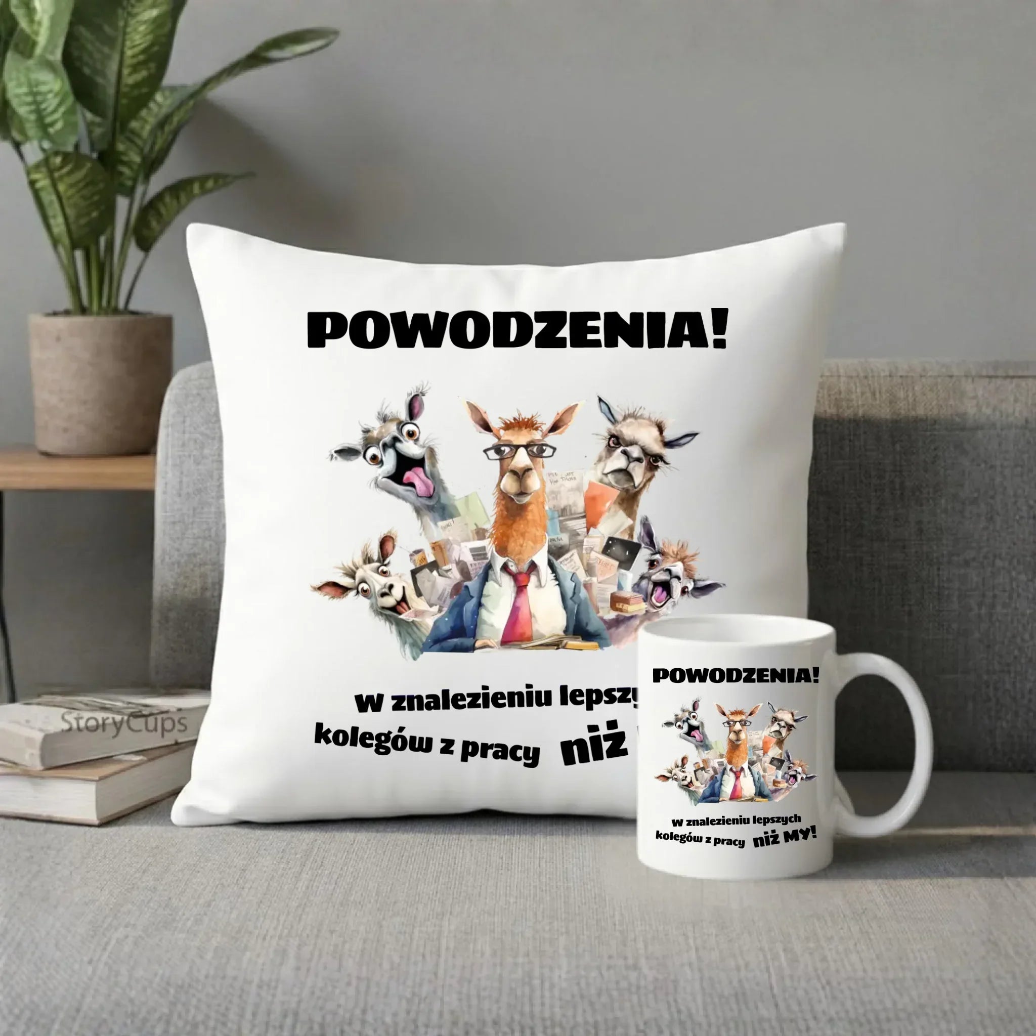 Zestaw poduszka i kubek na odejście z pracy - Powodzenia w znalezieniu lepszych kolegów OP08 - StoryCups.pl