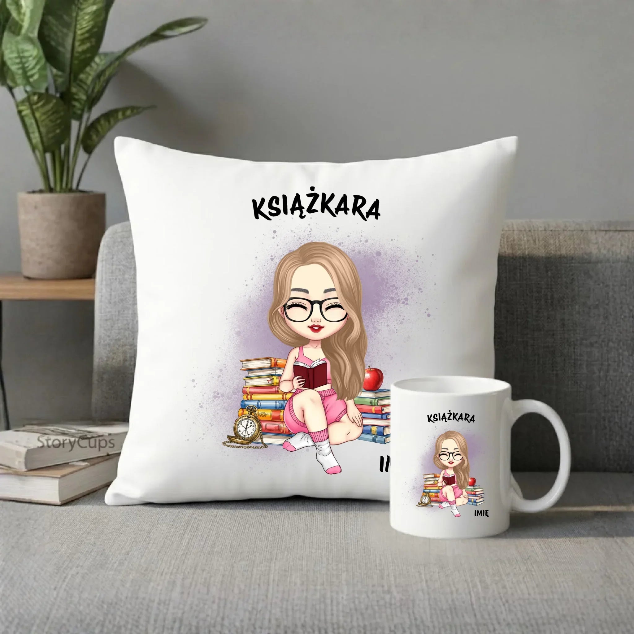 Zestaw poduszka i kubek - Książkara - Prezent dla miłośniczki czytania książek - personalizowany DZ04 - StoryCups.pl
