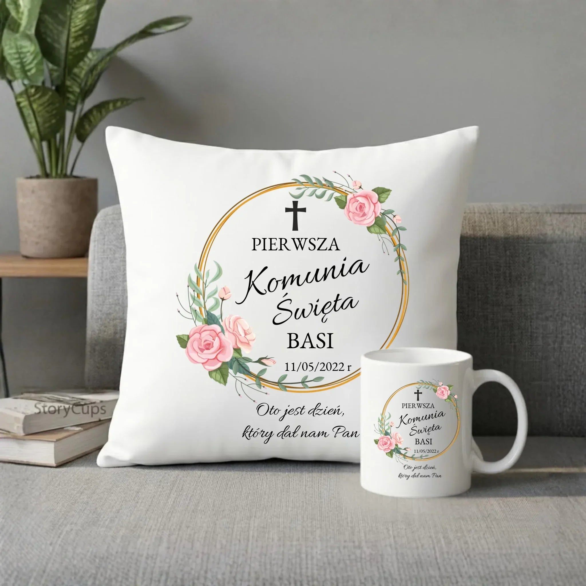 Zestaw poduszka i kubek Pierwsza Komunia Święta dla dziewczynki personalizacja PK03 - StoryCups.pl