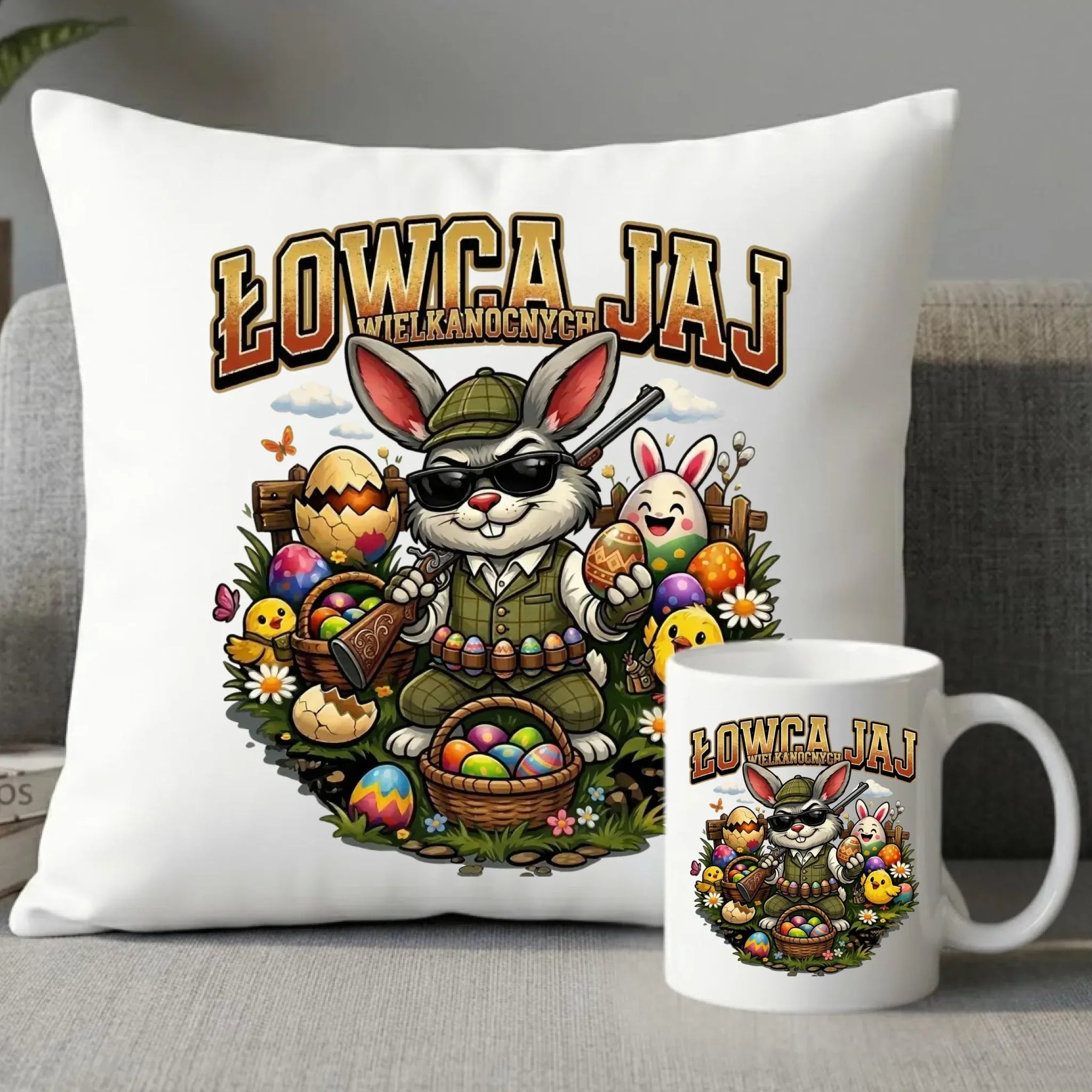 Zestaw poduszka i kubek wielkanocny - Zając Łowca Jaj WN12 - StoryCups.pl