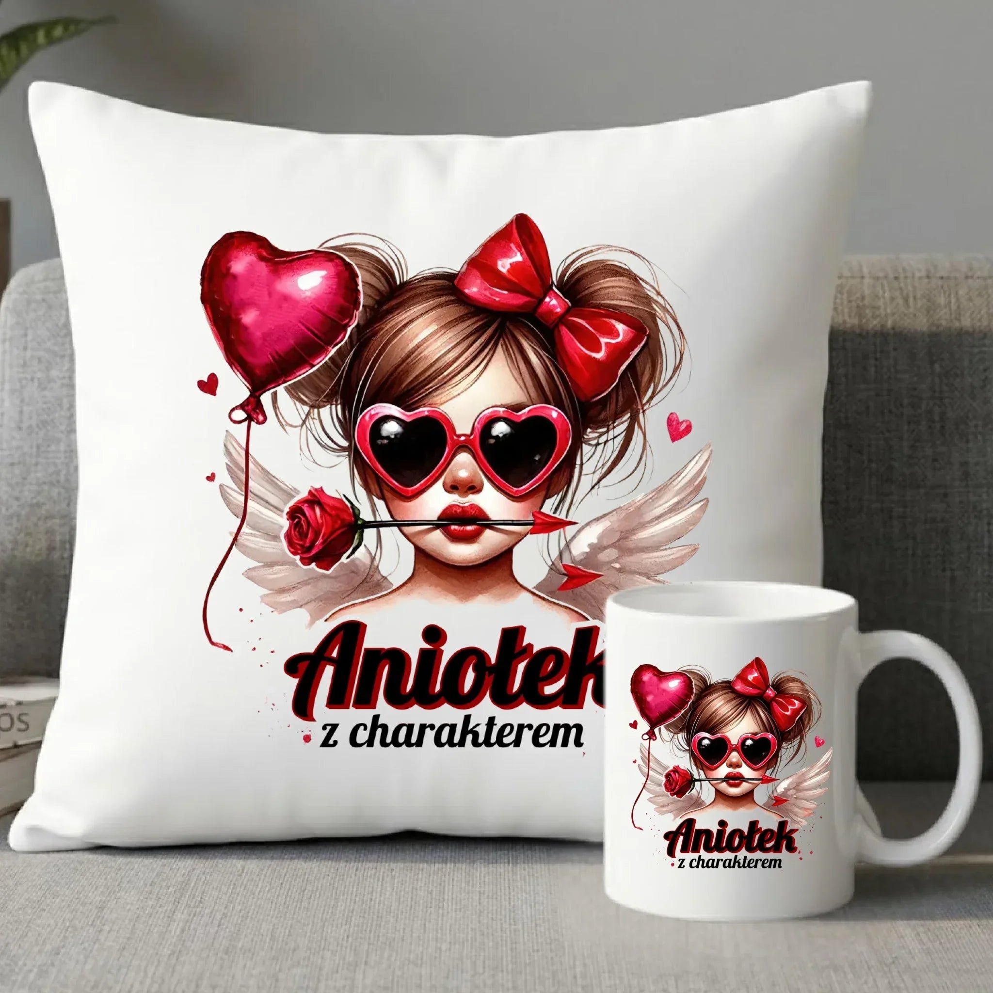 Zestaw poduszka i kubek - Aniołek z charakterem W58 - StoryCups.pl