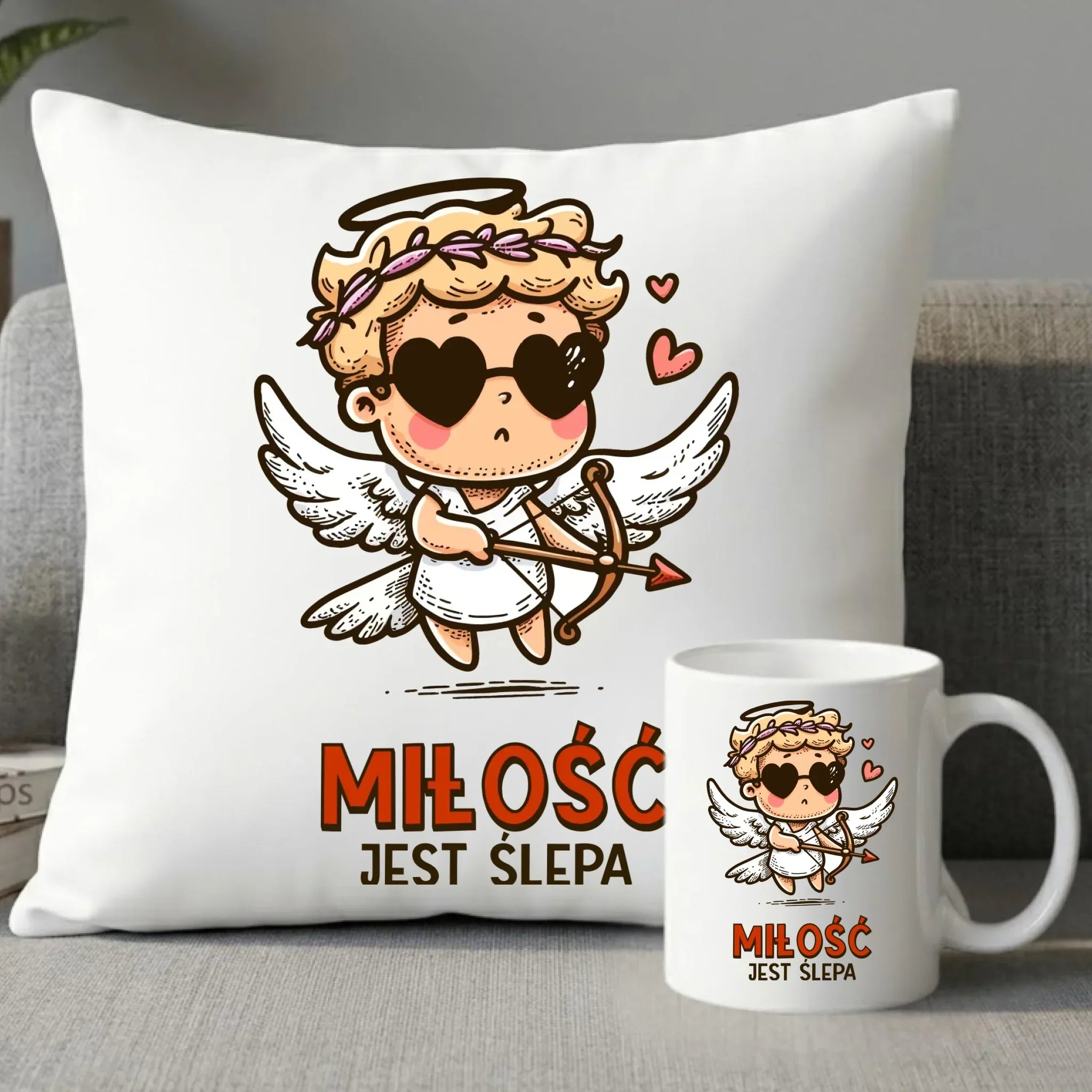 Zestaw poduszka i kubek - Miłość jest ślepa W48 - StoryCups.pl