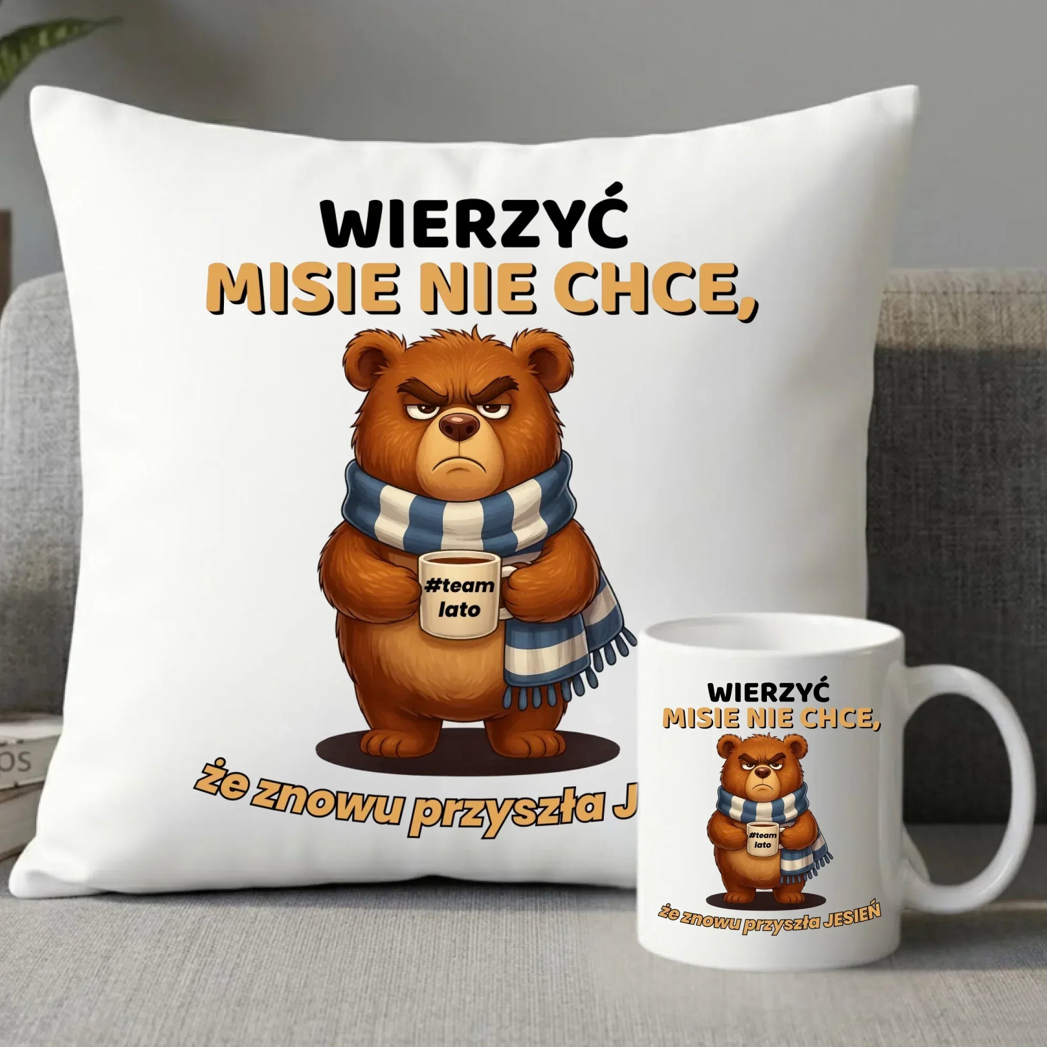 Zestaw poduszka i kubek jesienny - Wierzyć MISIE nie chce, że znowu przyszła jesień - Team lato JS35 - StoryCups.pl