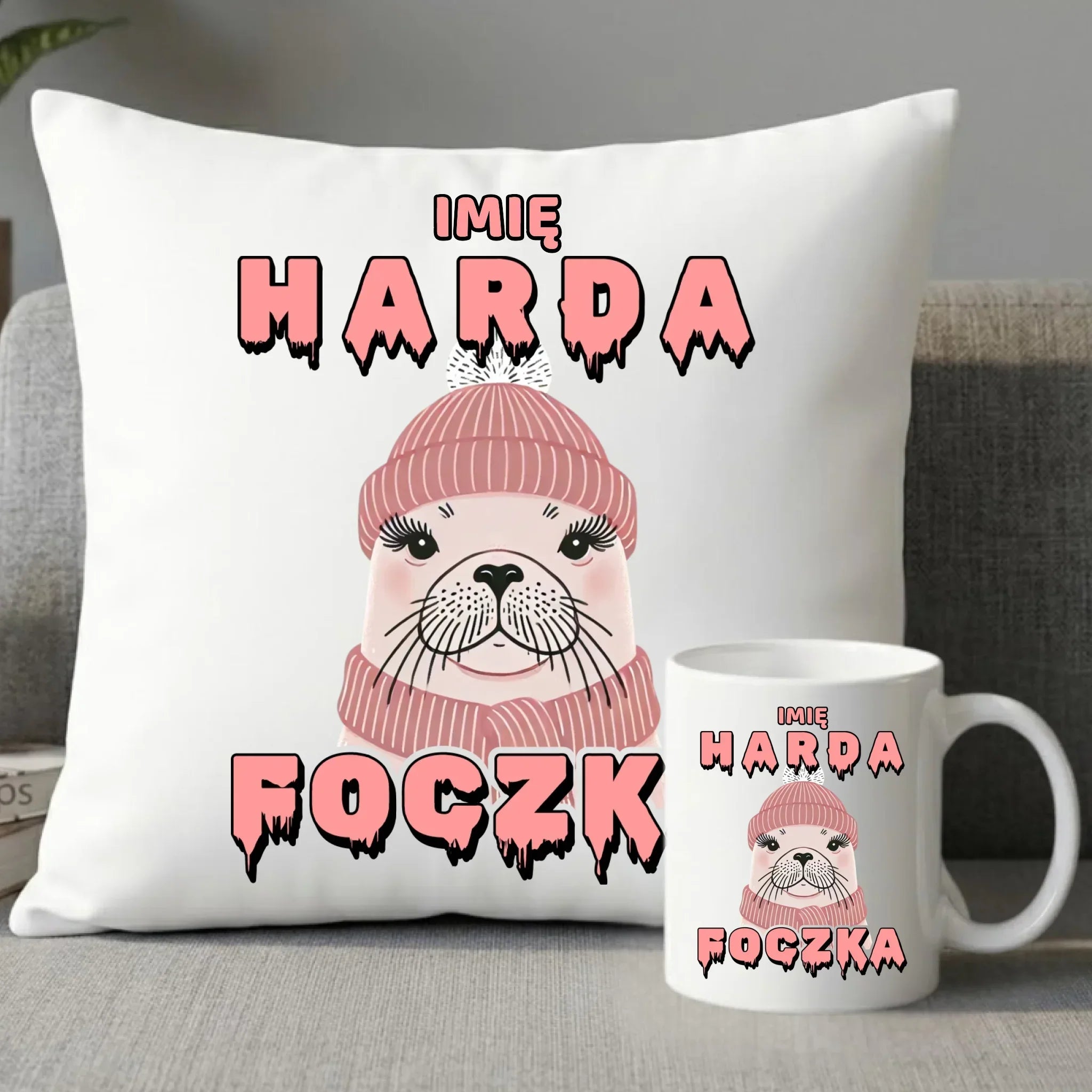 Zestaw poduszka i kubek - prezent dla morsa - Harda foczka - personalizowany HM05 - StoryCups.pl
