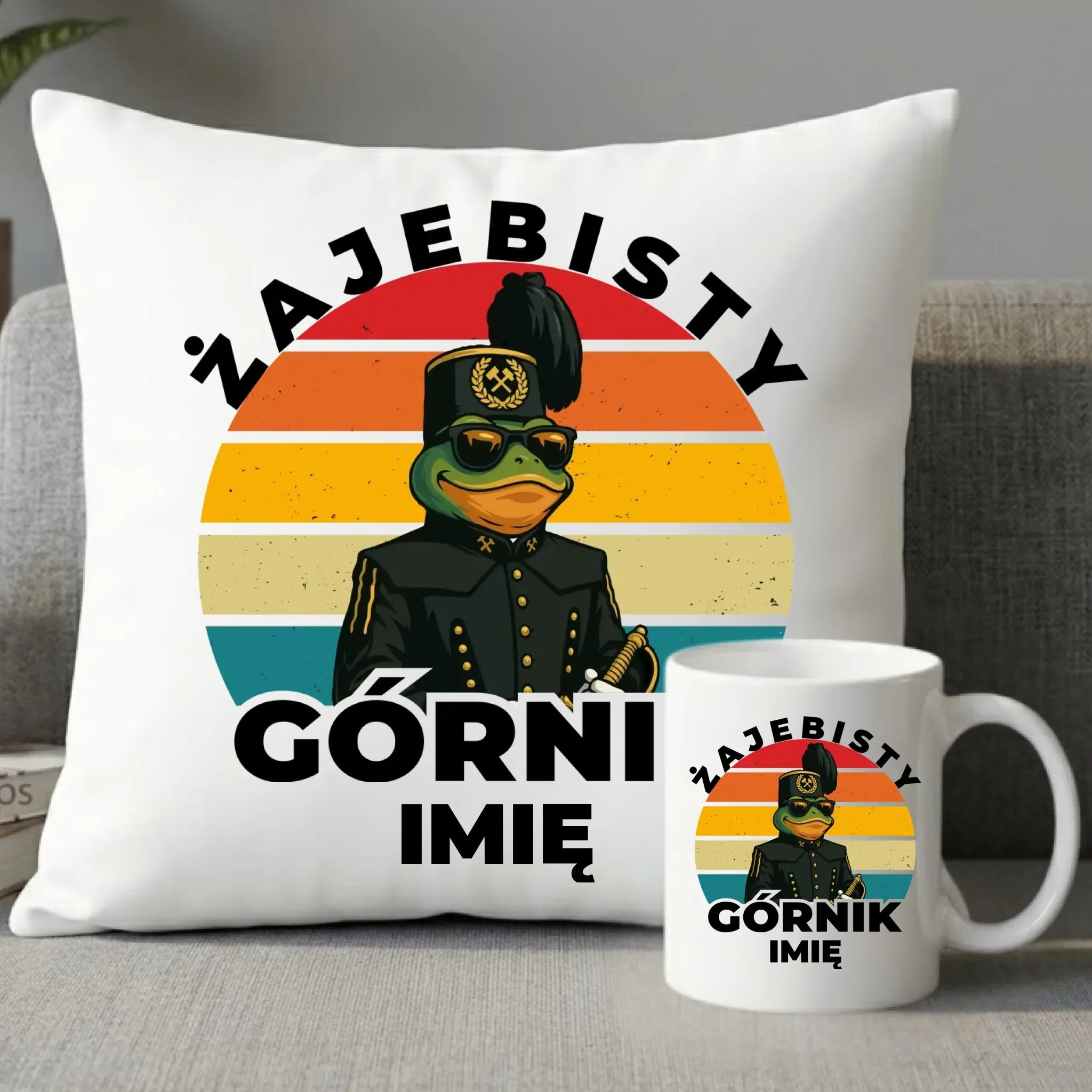 Zestaw poduszka i kubek - prezent dla górnika - Żajebisty górnik - personalizowany G19 - StoryCups.pl