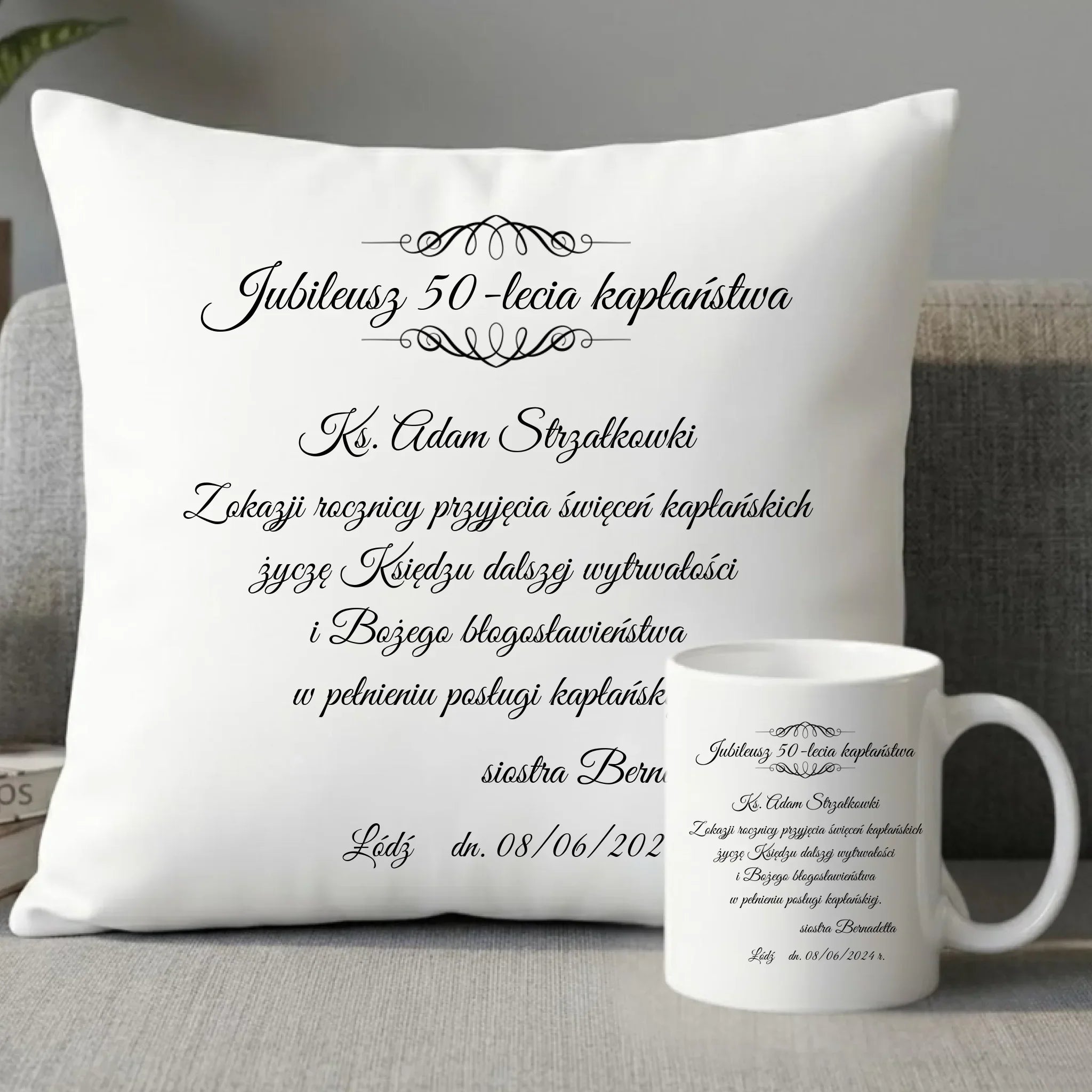 Zestaw poduszka i kubek dla księdza JUBILEUSZ ŚWIĘCEŃ KAPŁAŃSKICH DU07 - StoryCups.pl