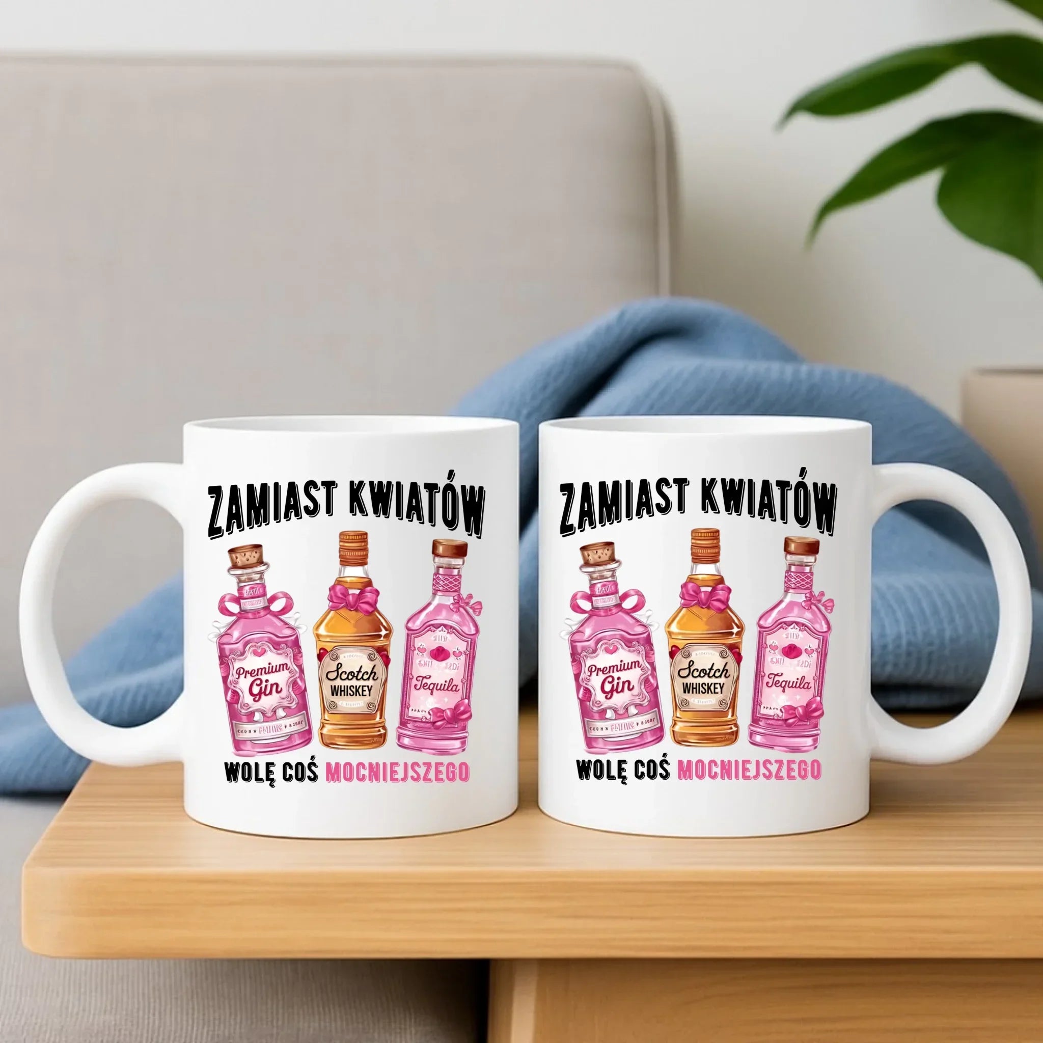 Zestaw poduszka i kubek dla niej - Zamiast kwiatów wolę coś mocniejszego W42 - StoryCups.pl