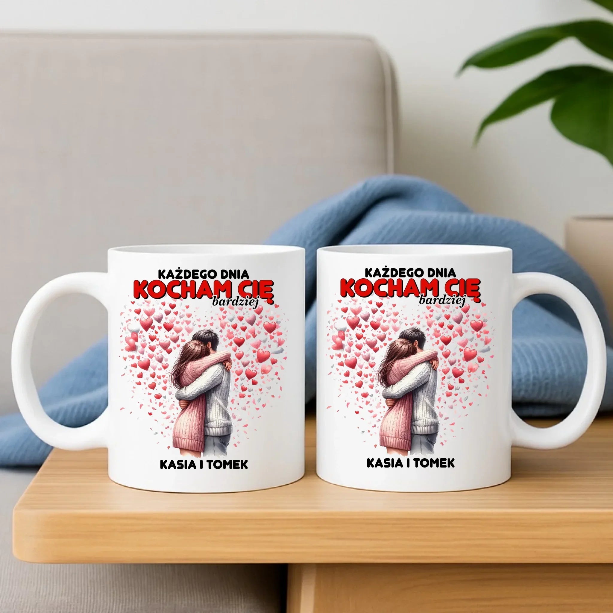 Zestaw poduszka i kubek dla par - Każdego dnia kocham Cię bardziej - personalizowany W09 - StoryCups.pl