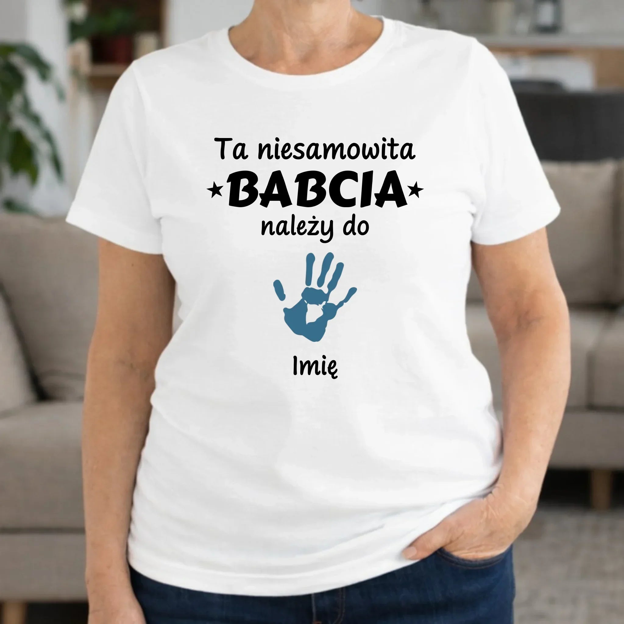 Koszulka dla babci - Babcia należy do wnuków 1–6 imion – personalizowana B33 - StoryCups.pl
