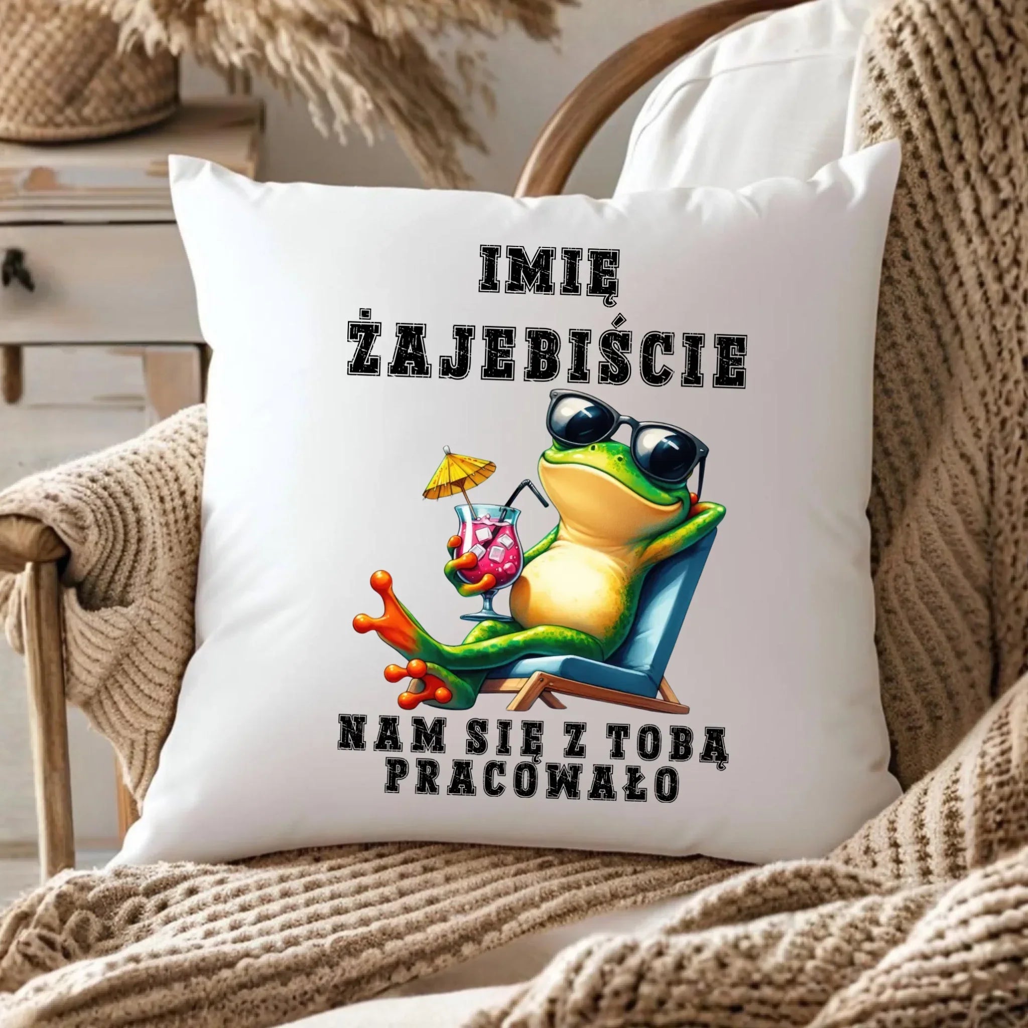 Poduszka na odejście z pracy - Żajebiście nam się z Tobą pracowało - personalizowana OP09 - StoryCups.pl