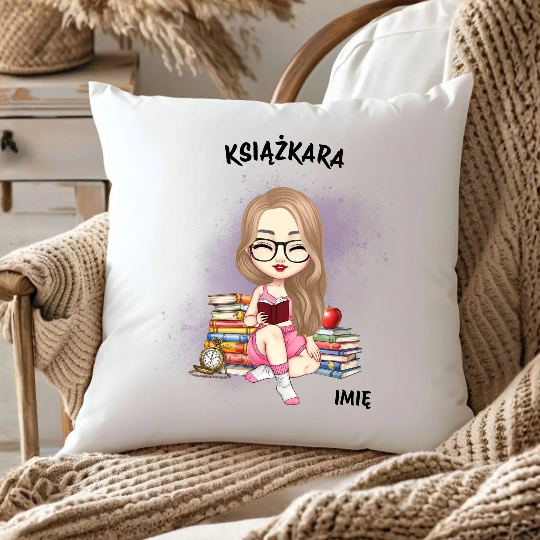 Poduszka - Książkara - Prezent dla miłośniczki czytania książek - personalizowana DZ04 - StoryCups.pl