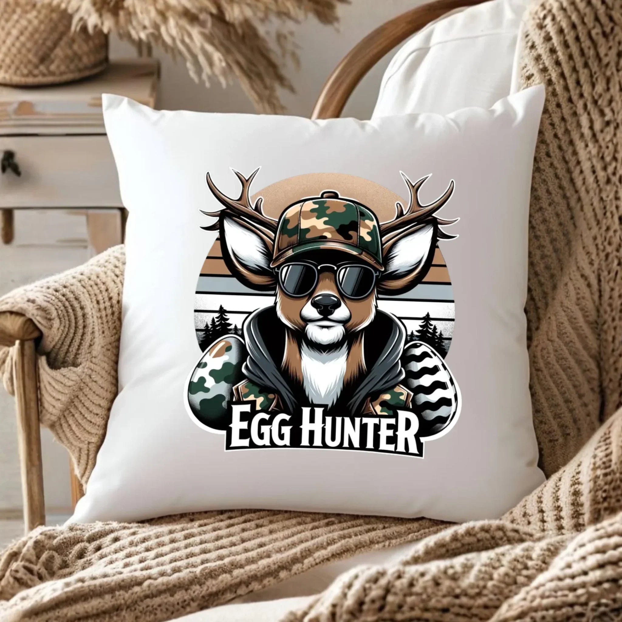 Poduszka wielkanocna - Jeleń Survival Egg hunter WN19 - StoryCups.pl