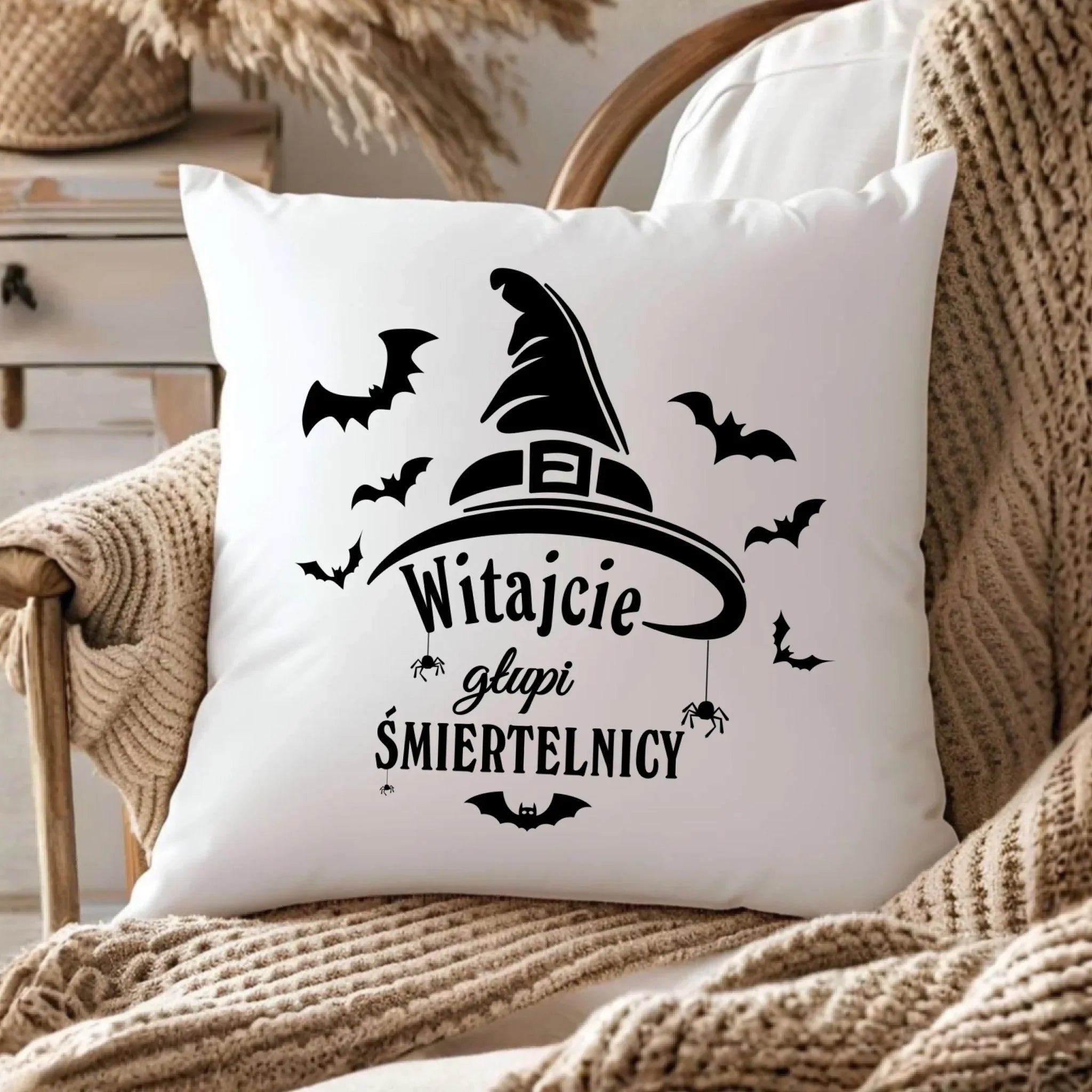 Poduszka na Halloween - Witajcie głupi śmiertelnicy HL23 - StoryCups.pl
