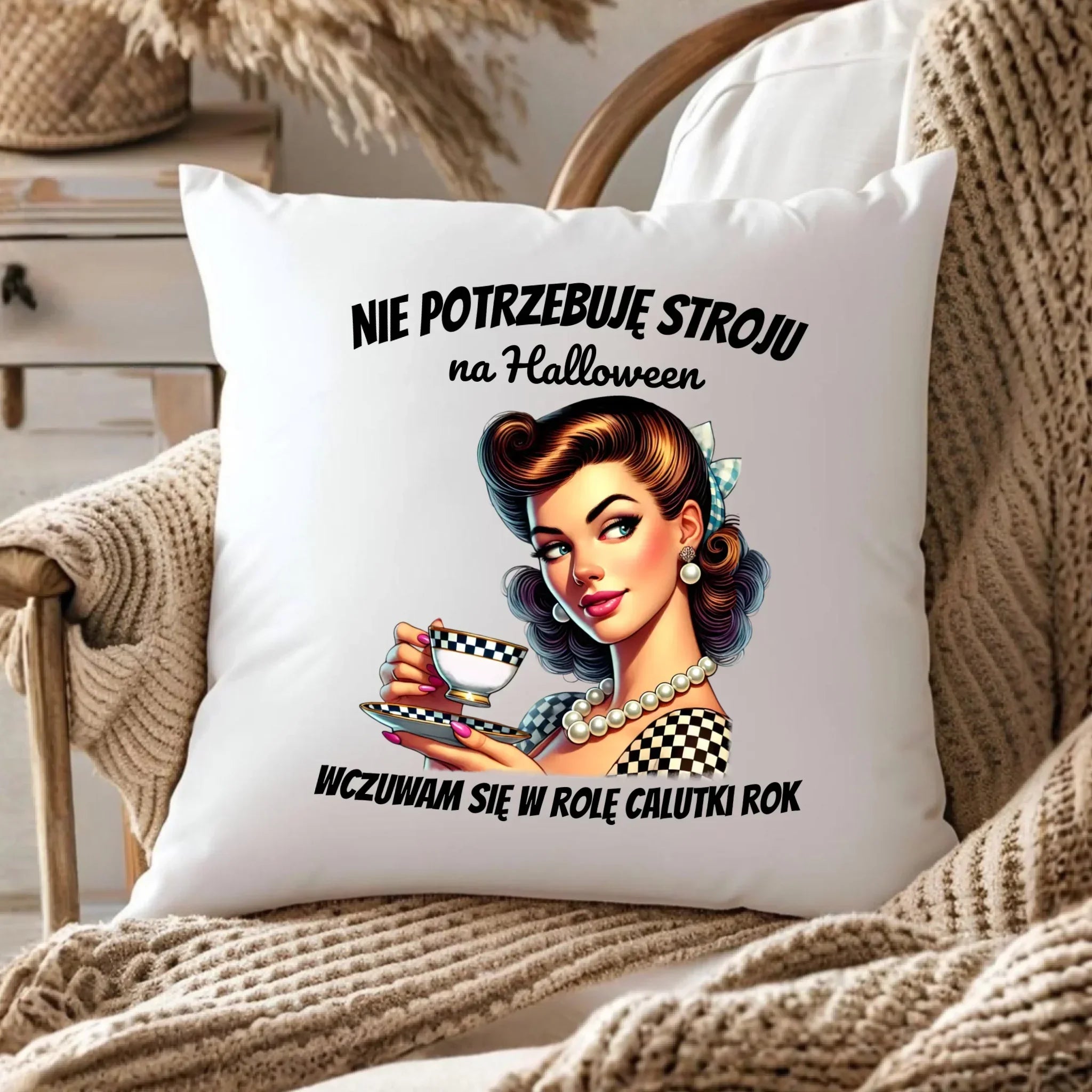 Poduszka retro pin-up girl – Nie potrzebuję stroju na Halloween HL29 - StoryCups.pl