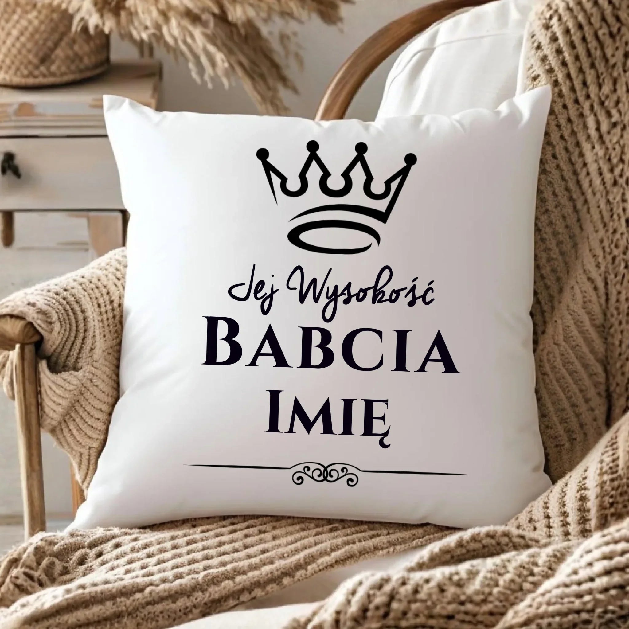 Poduszka dla babci - Jej Wysokość Babcia - personalizowana B11 - StoryCups.pl