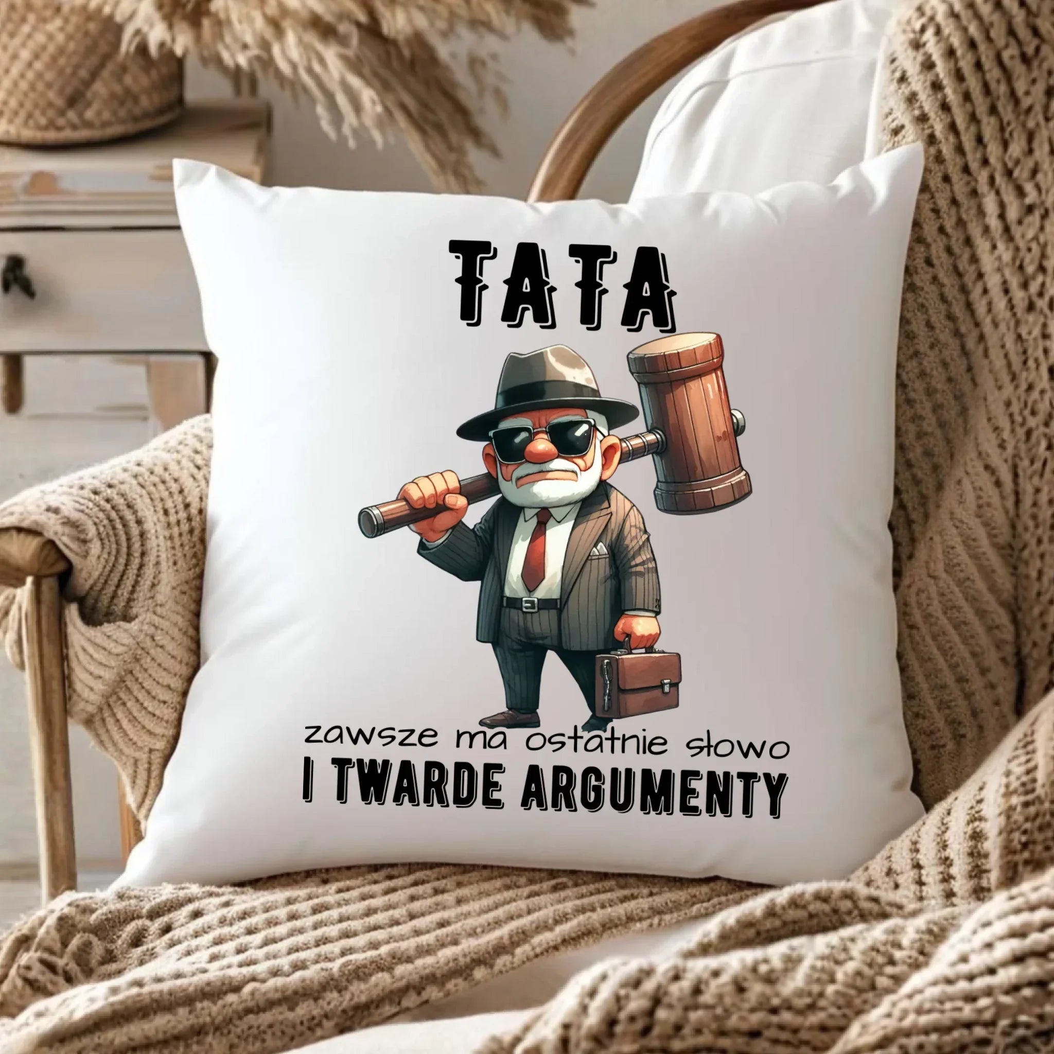Poduszka dla taty - Tata zawsze ma ostatnie słowo DT82 - StoryCups.pl
