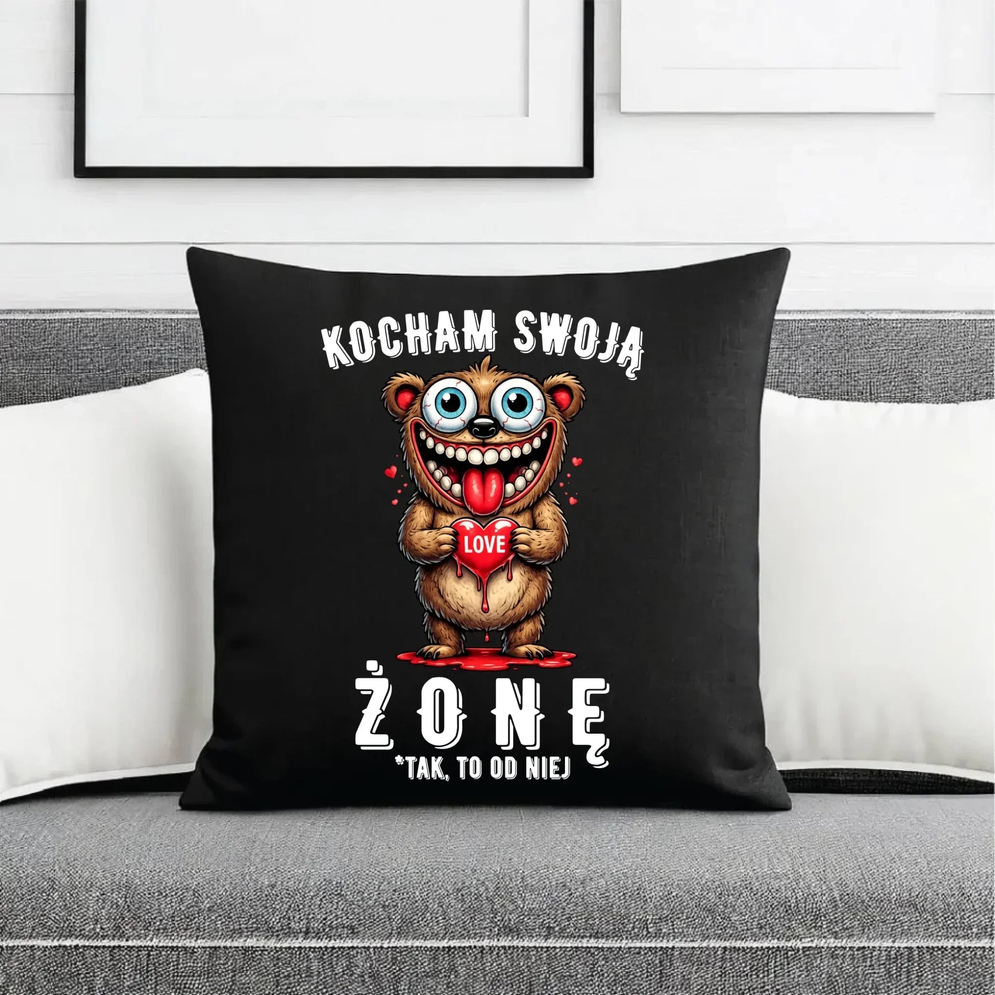 Poduszka dekoracyjna dla męża - Kocham swoją żonę W23 - StoryCups.pl