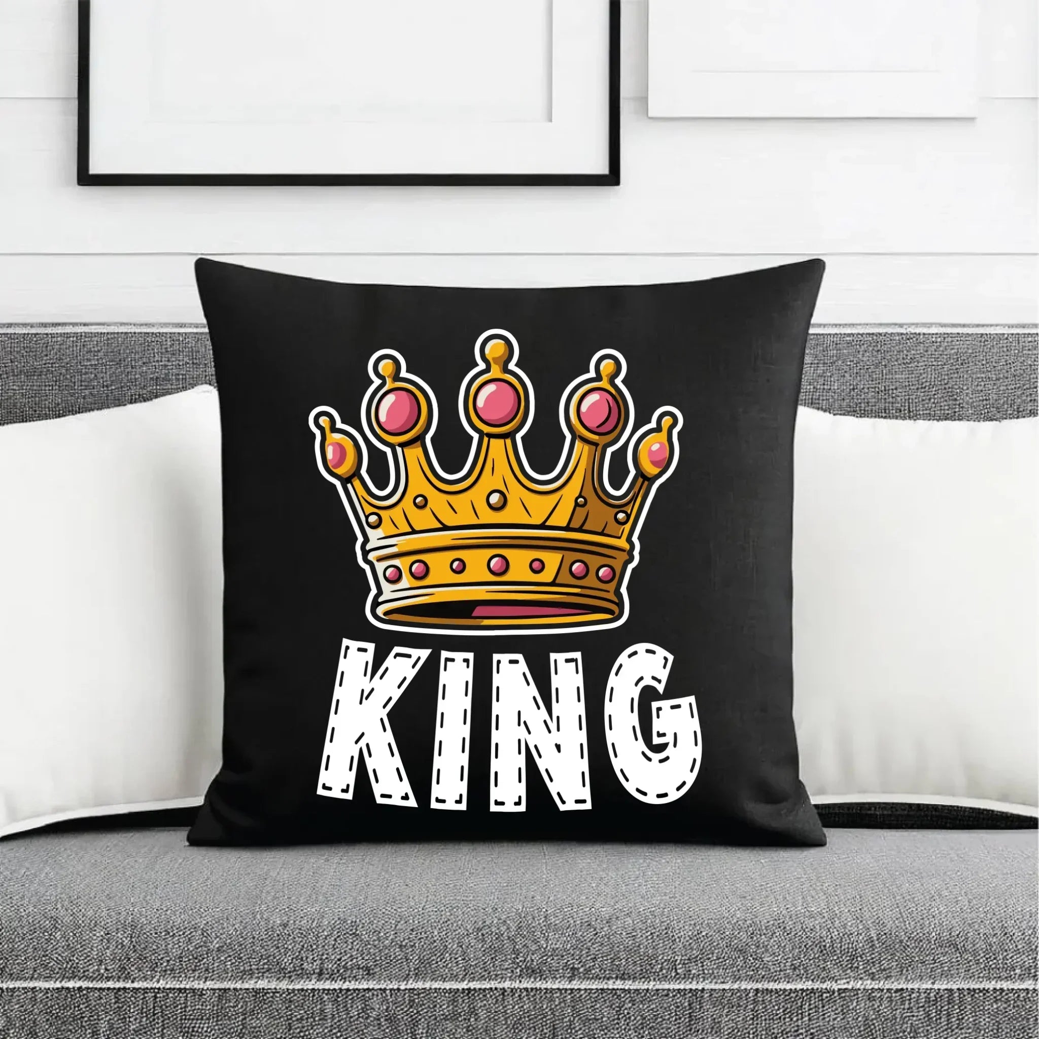 Poduszka dekoracyjna dla niego - King W41 - StoryCups.pl