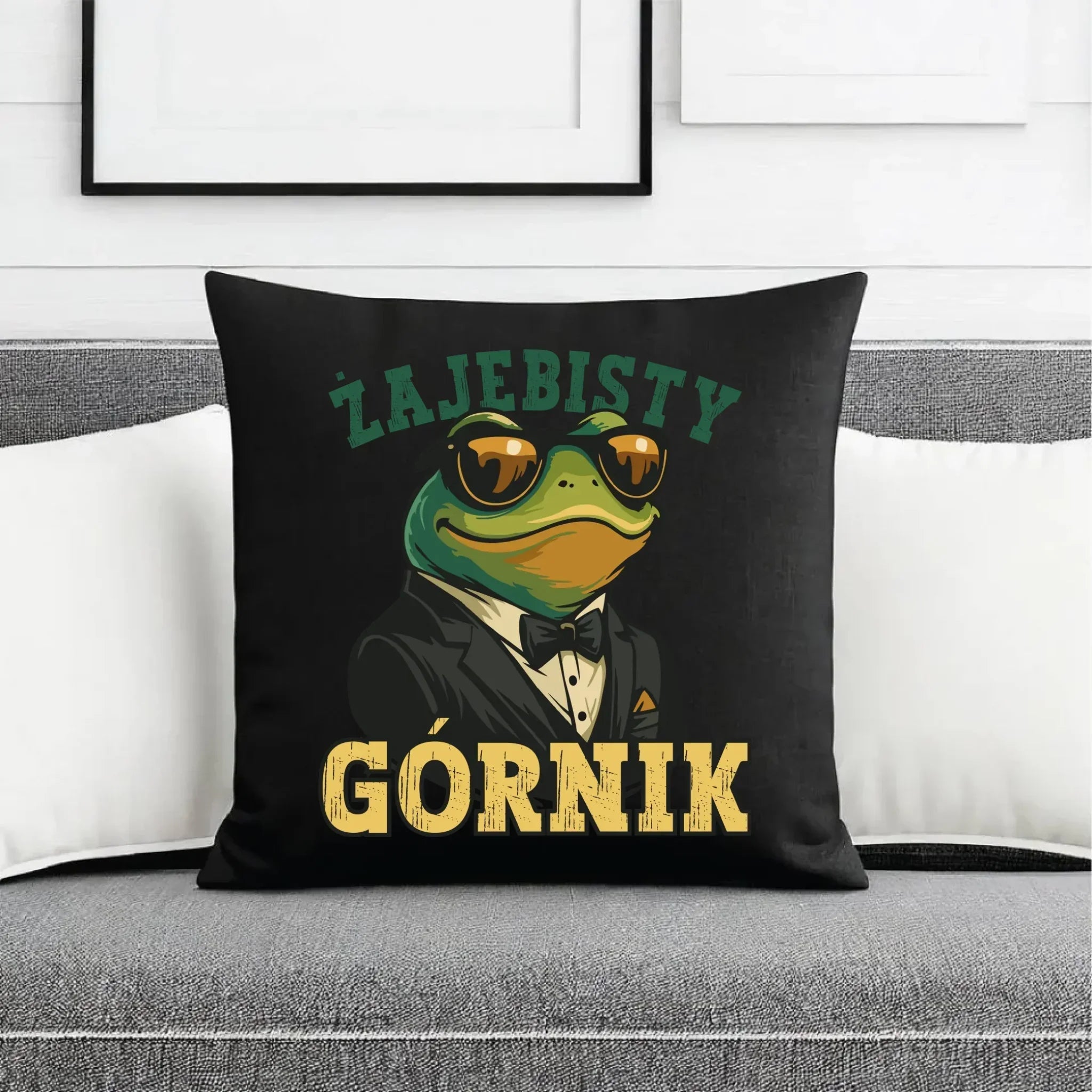 Poduszka dekoracyjna - prezent dla górnika - Żajebisty górnik G18 - StoryCups.pl