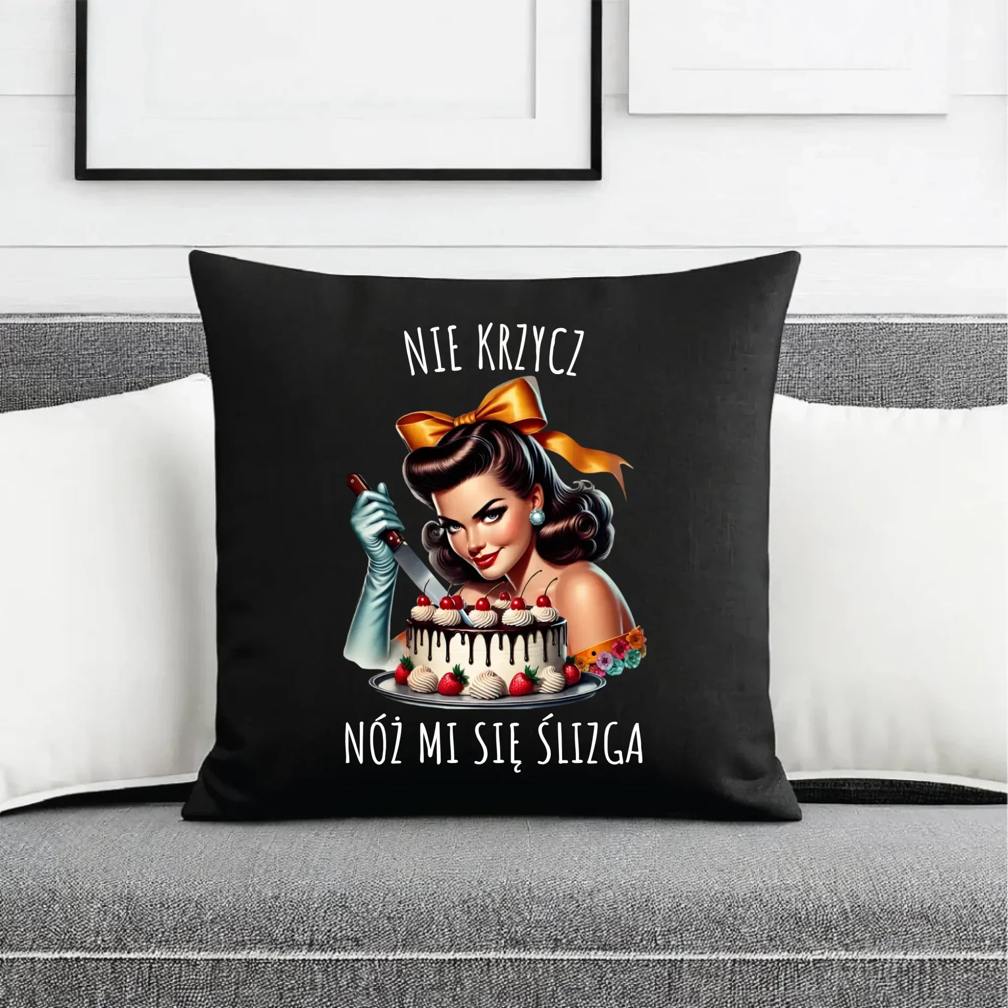 Poduszka - Nie krzycz, nóż mi się ślizga - Czarny humor DZ22 - StoryCups.pl