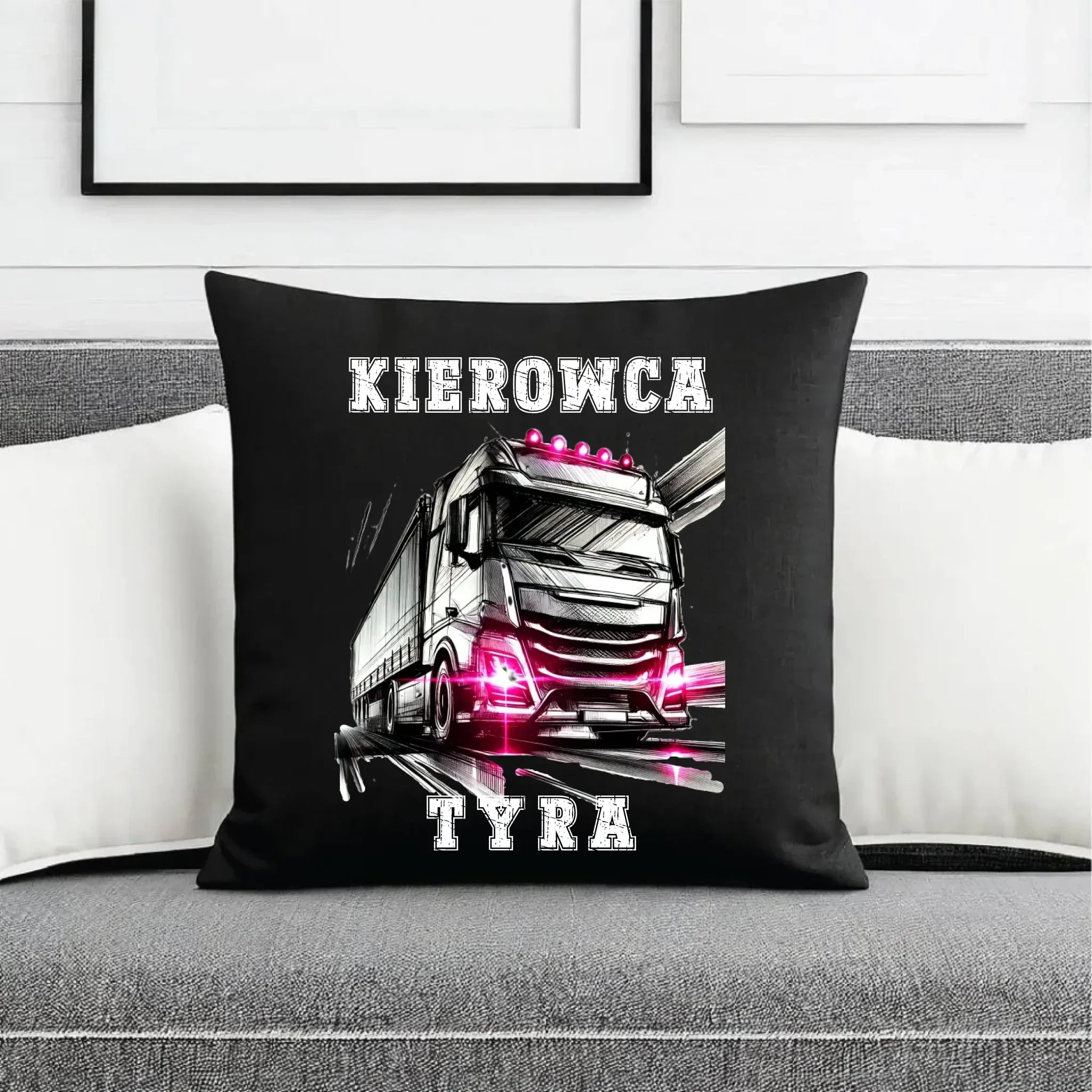 Poduszka dekoracyjna dla kobiety kierowcy ciężarówki - Kierowca tyra ZKT15 - StoryCups.pl