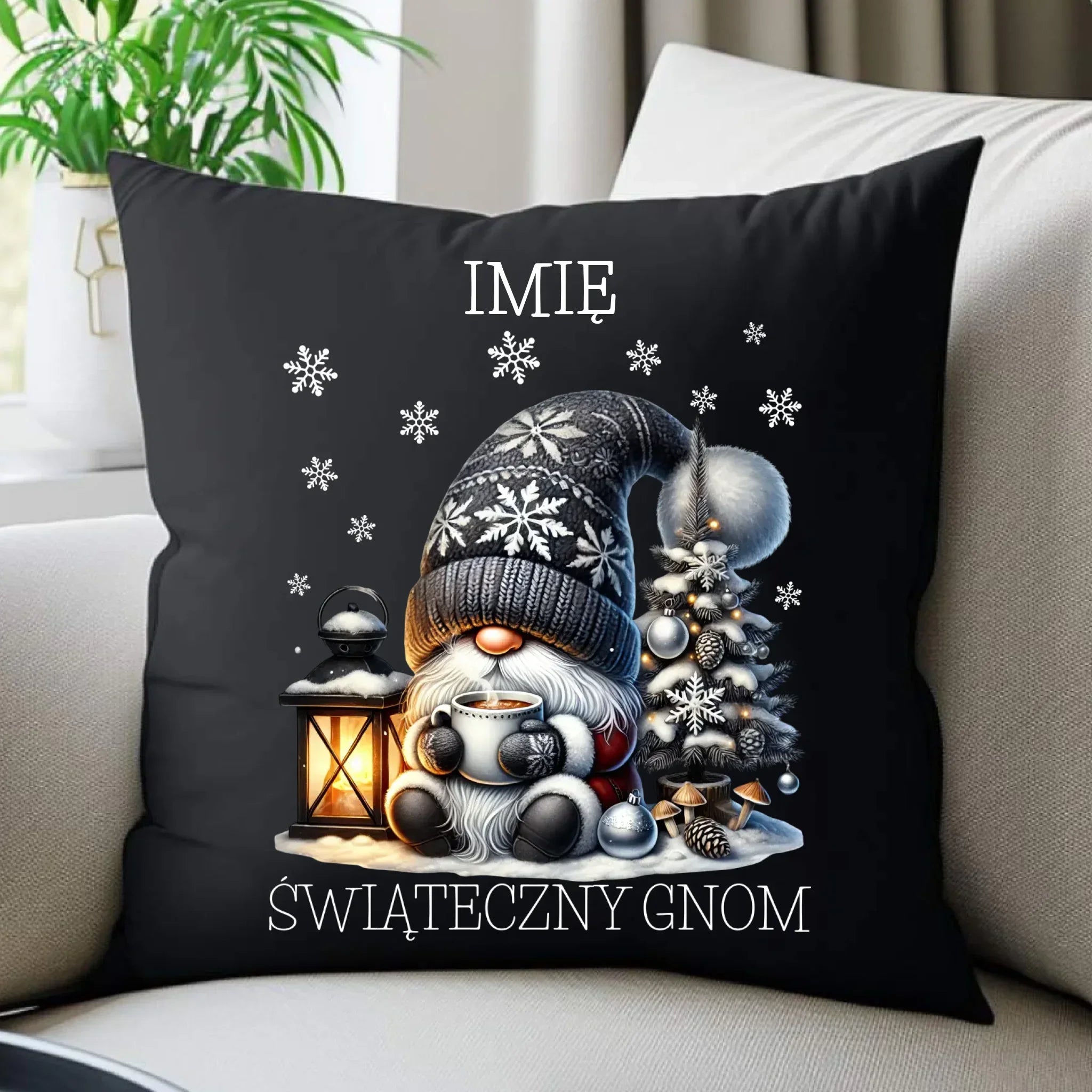 Poduszka dekoracyjna świąteczna - Gnom z czekoladą - personalizowana BN41 - StoryCups.pl