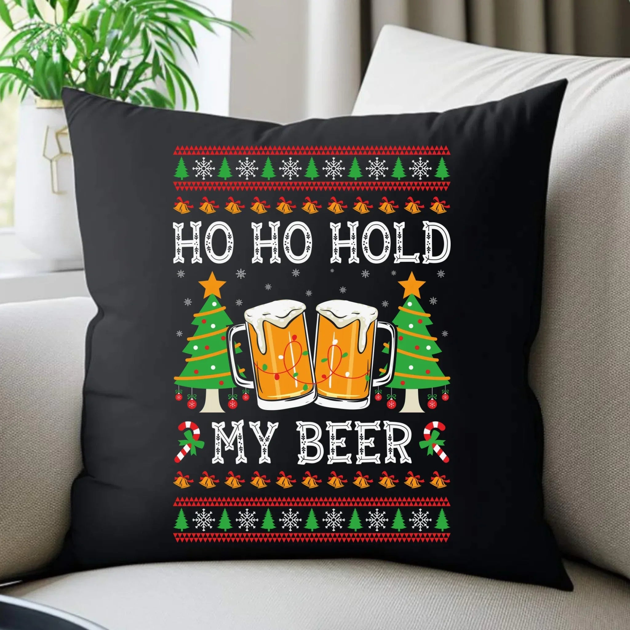 Poduszka dekoracyjna świąteczna - Ho ho hold my beer BN131 - StoryCups.pl