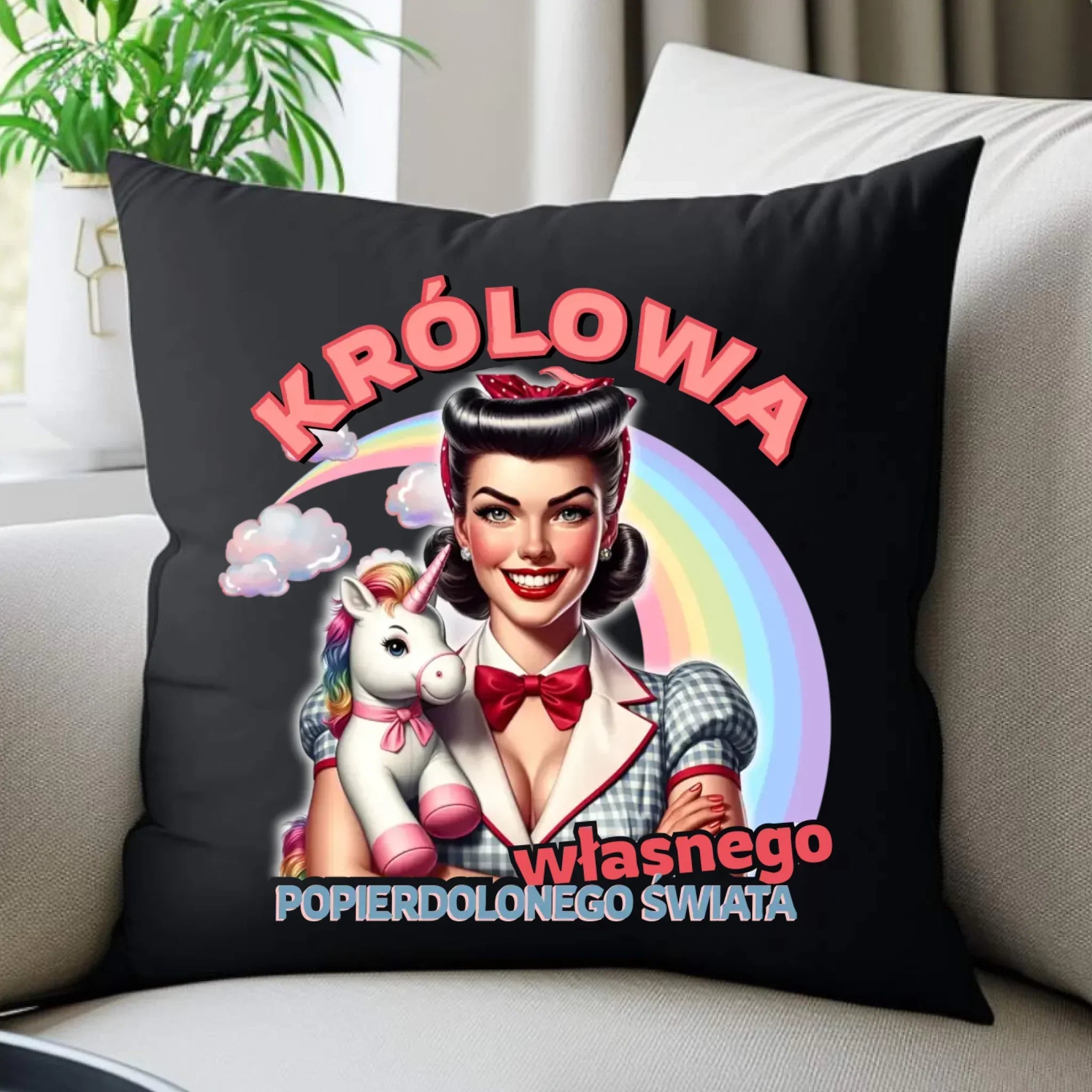 Śmieszna poduszka dekoracyjna retro – Królowa własnego popierd*onego świata - bez cenzury DZ08 - StoryCups.pl