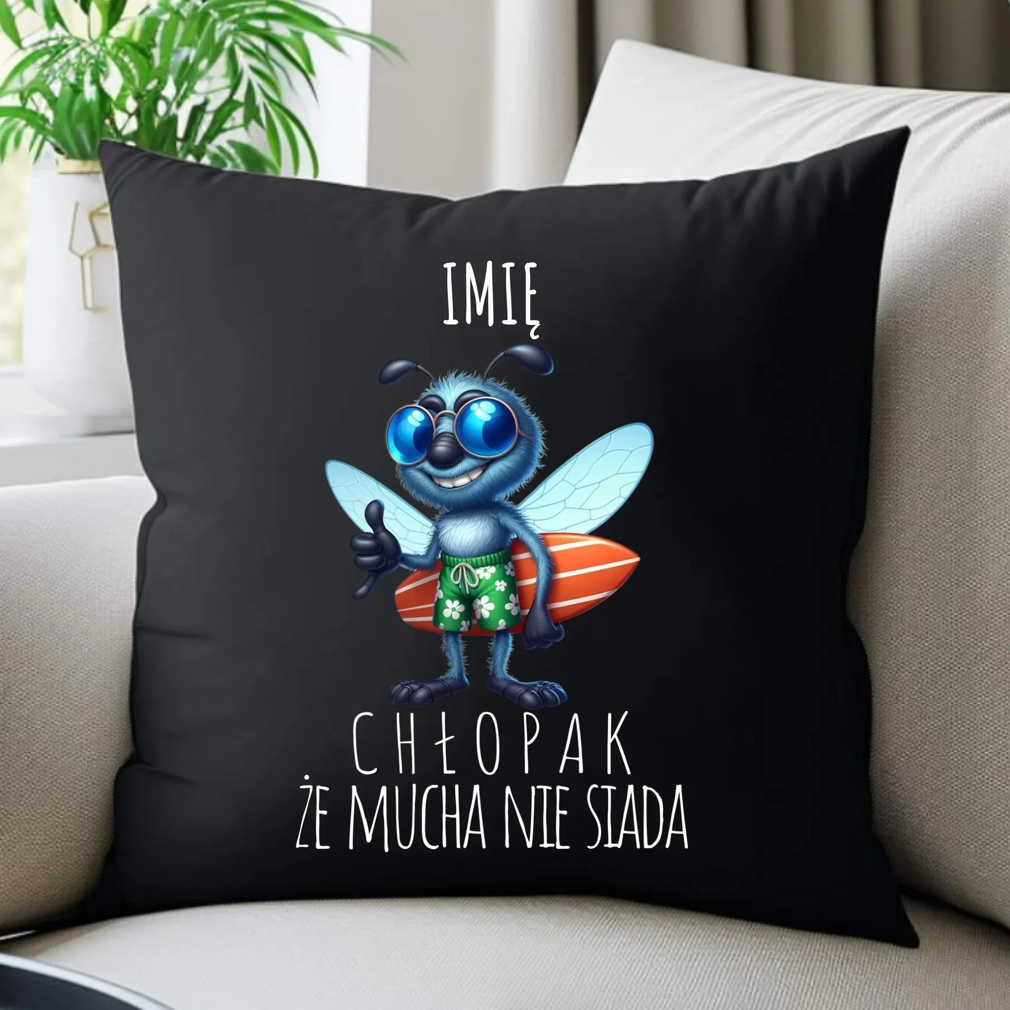 Poduszka dekoracyjna - prezent dla chłopaka - Mucha nie siada essa - personalizowana DCH29 - StoryCups.pl
