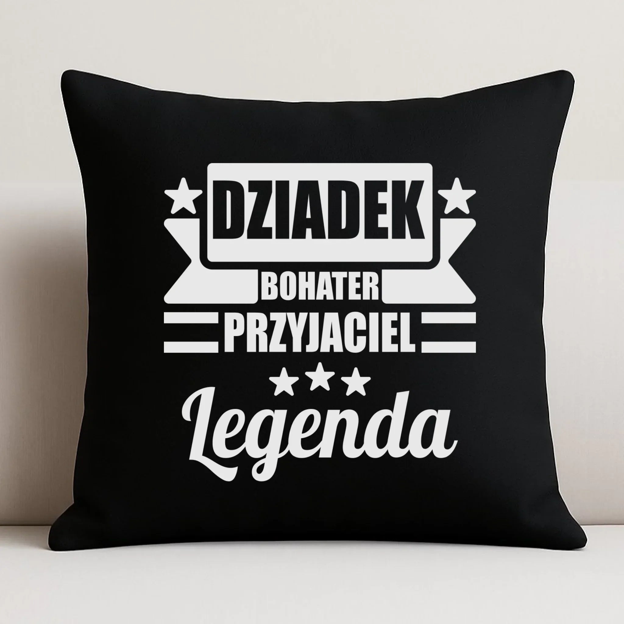Poduszka dekoracyjna dla dziadka - Bohater przyjaciel legenda D20 - StoryCups.pl