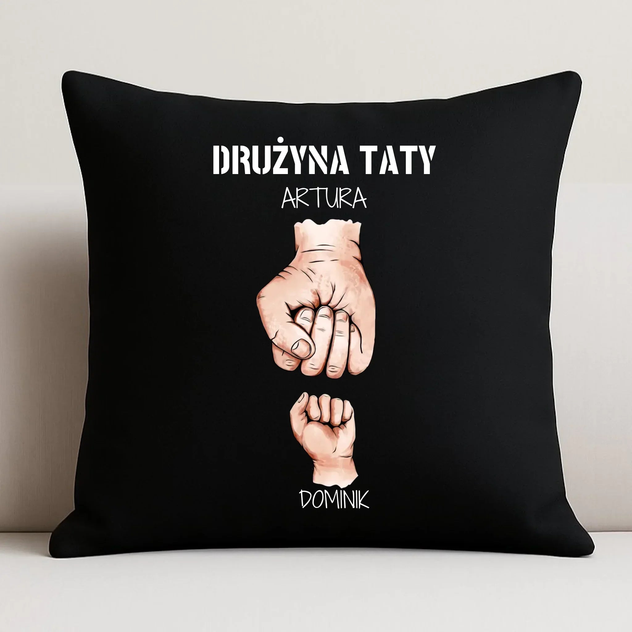 Poduszka dekoracyjna dla taty - Drużyna taty 1-6 imion dzieci - personalizowana DT01 - StoryCups.pl