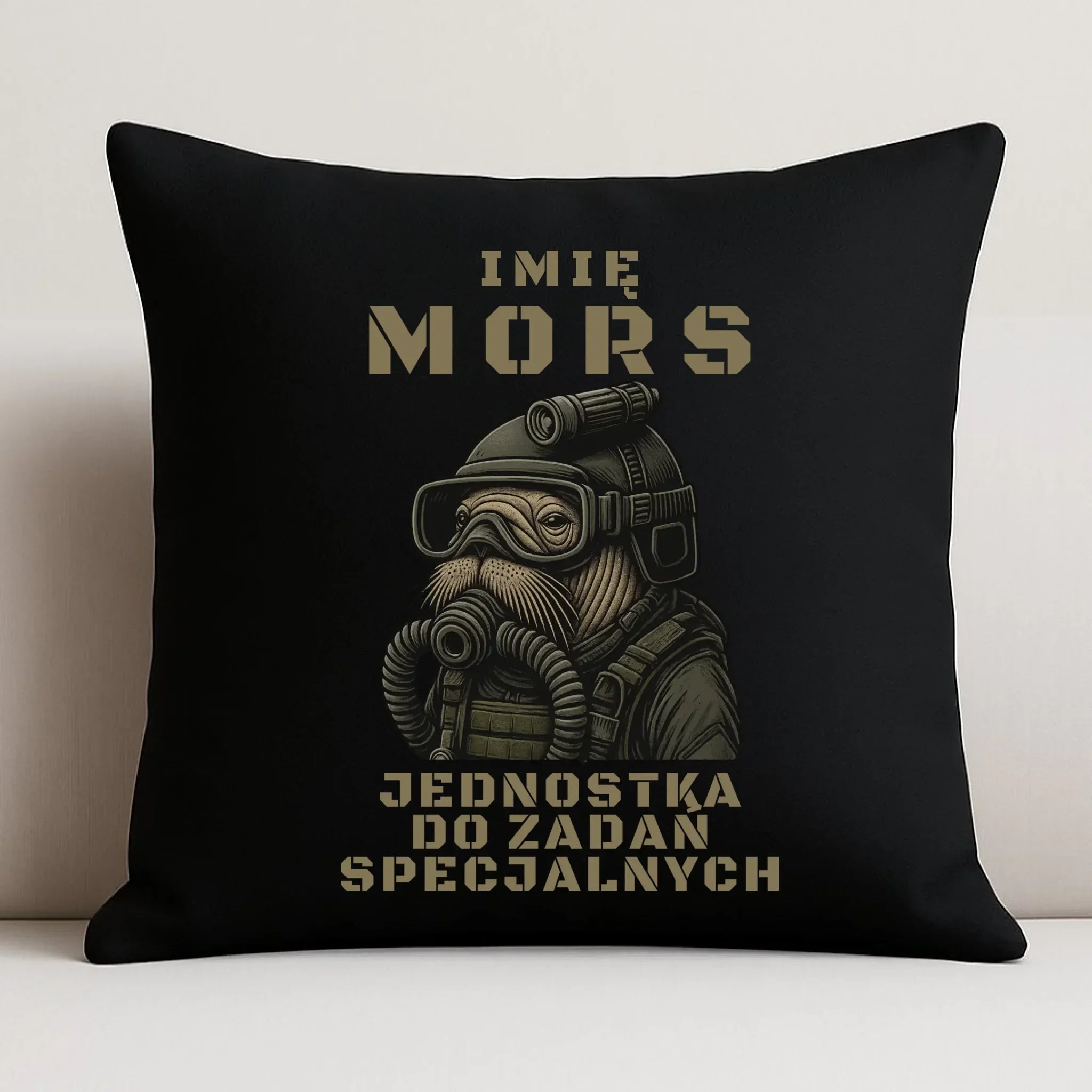 Poduszka dekoracyjna - prezent dla morsa - Mors do zadań specjalnych - personalizowana HM07 - StoryCups.pl