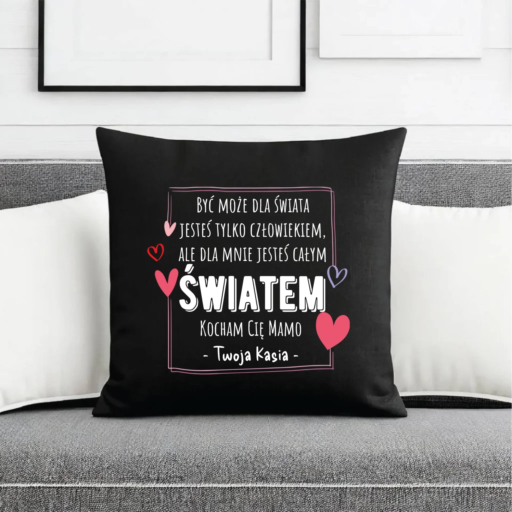 Poduszka dekoracyjna dla mamy - Mamo jesteś całym Światem - personalizowana DM06 - StoryCups.pl