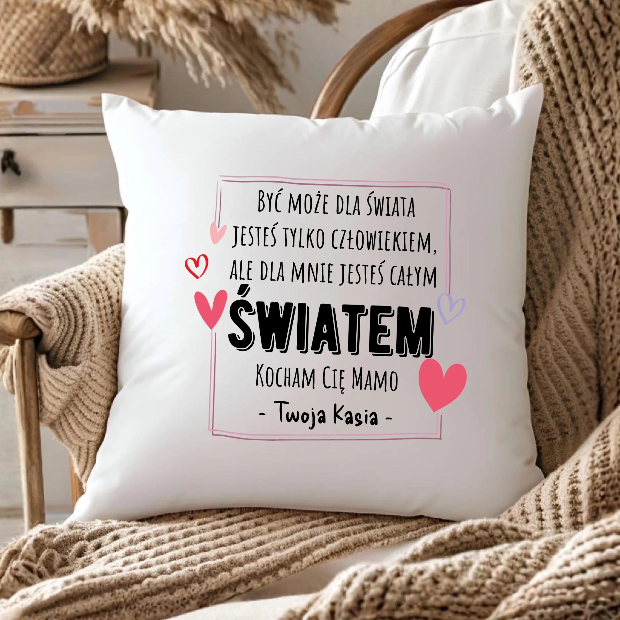 Poduszka dla mamy - Mamo jesteś całym Światem - personalizowana DM06 - StoryCups.pl