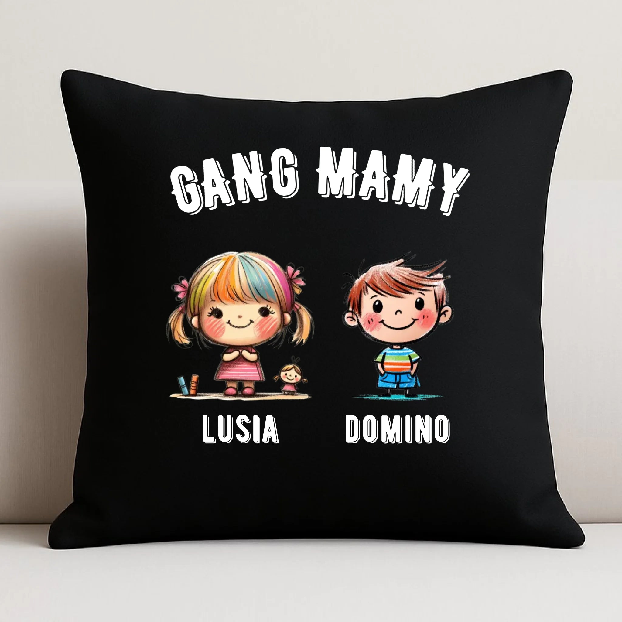 Poduszka dekoracyjna dla mamy z imionami dzieci - Gang mamy - personalizowana DM09 - StoryCups.pl