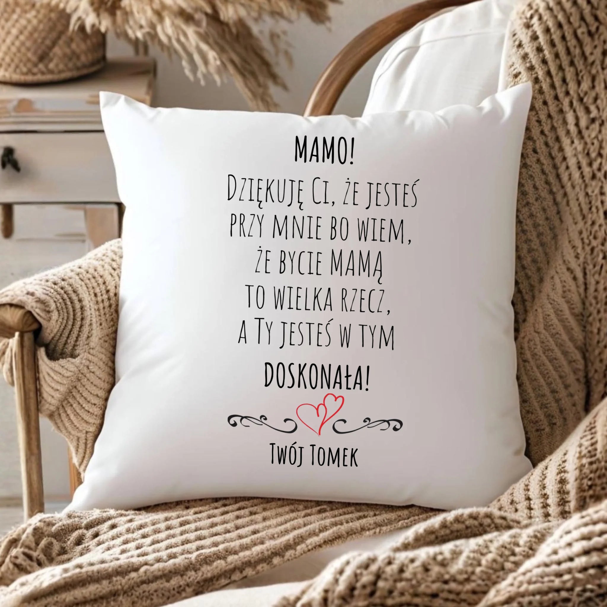 Poduszka dla mamy z podziękowaniem - Mamo jesteś doskonała - personalizowana DM10 - StoryCups.pl