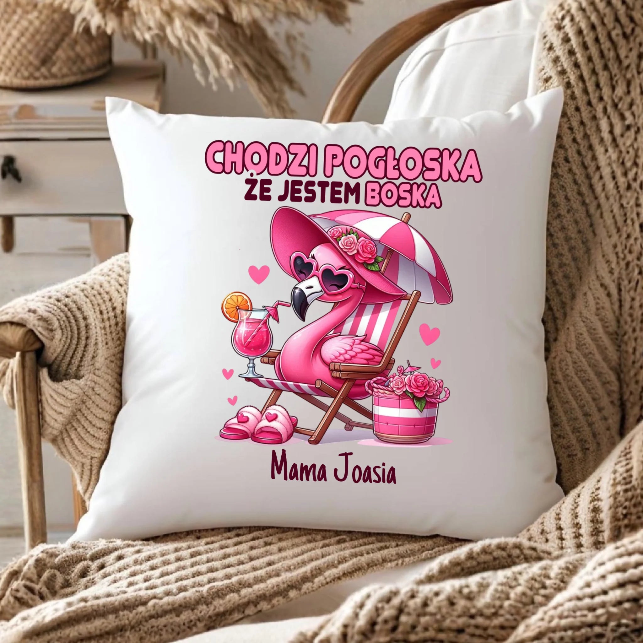 Poduszka dla mamy - Chodzi pogłoska, że jestem boska - personalizowana DM14 - StoryCups.pl
