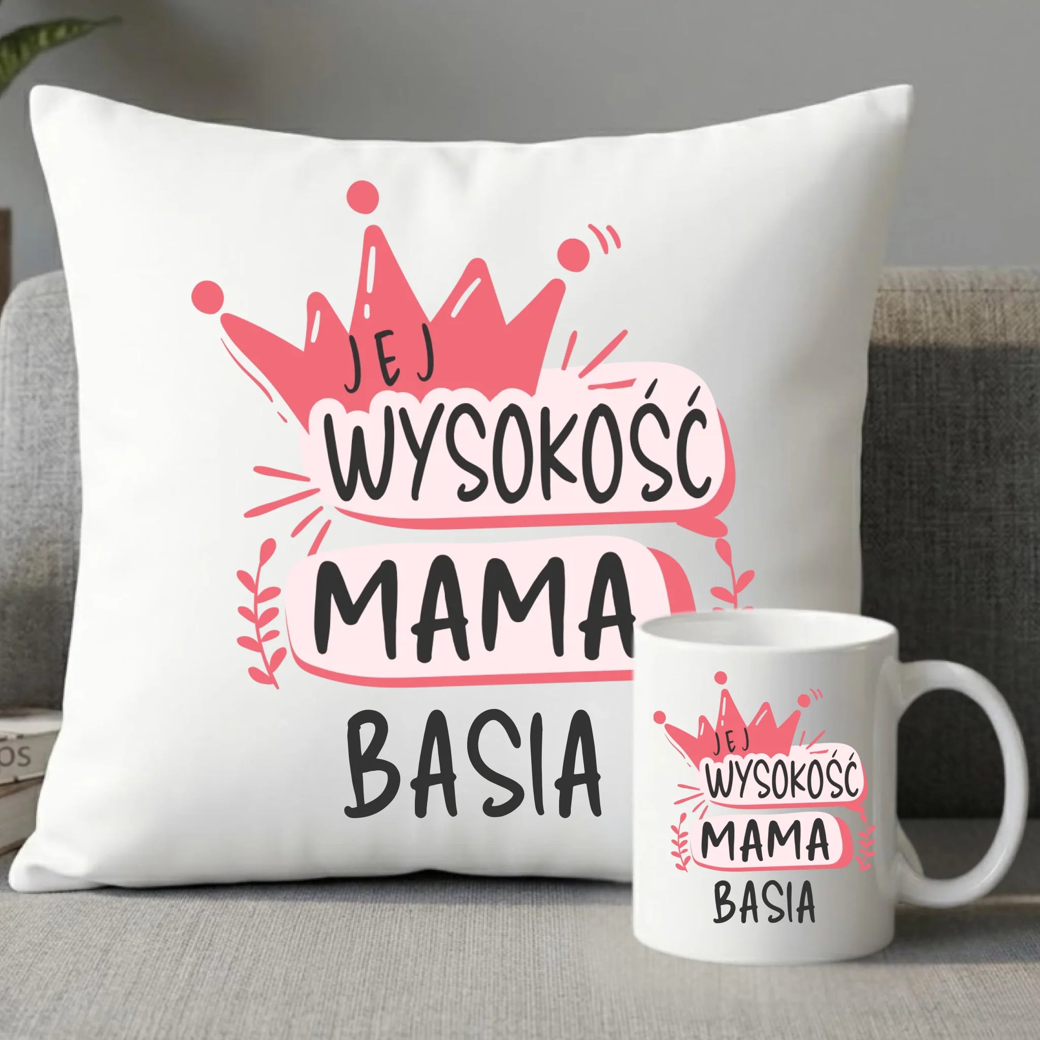 Zestaw poduszka i kubek dla mamy - Jej Wysokość Mama - personalizowany DM16 - StoryCups.pl