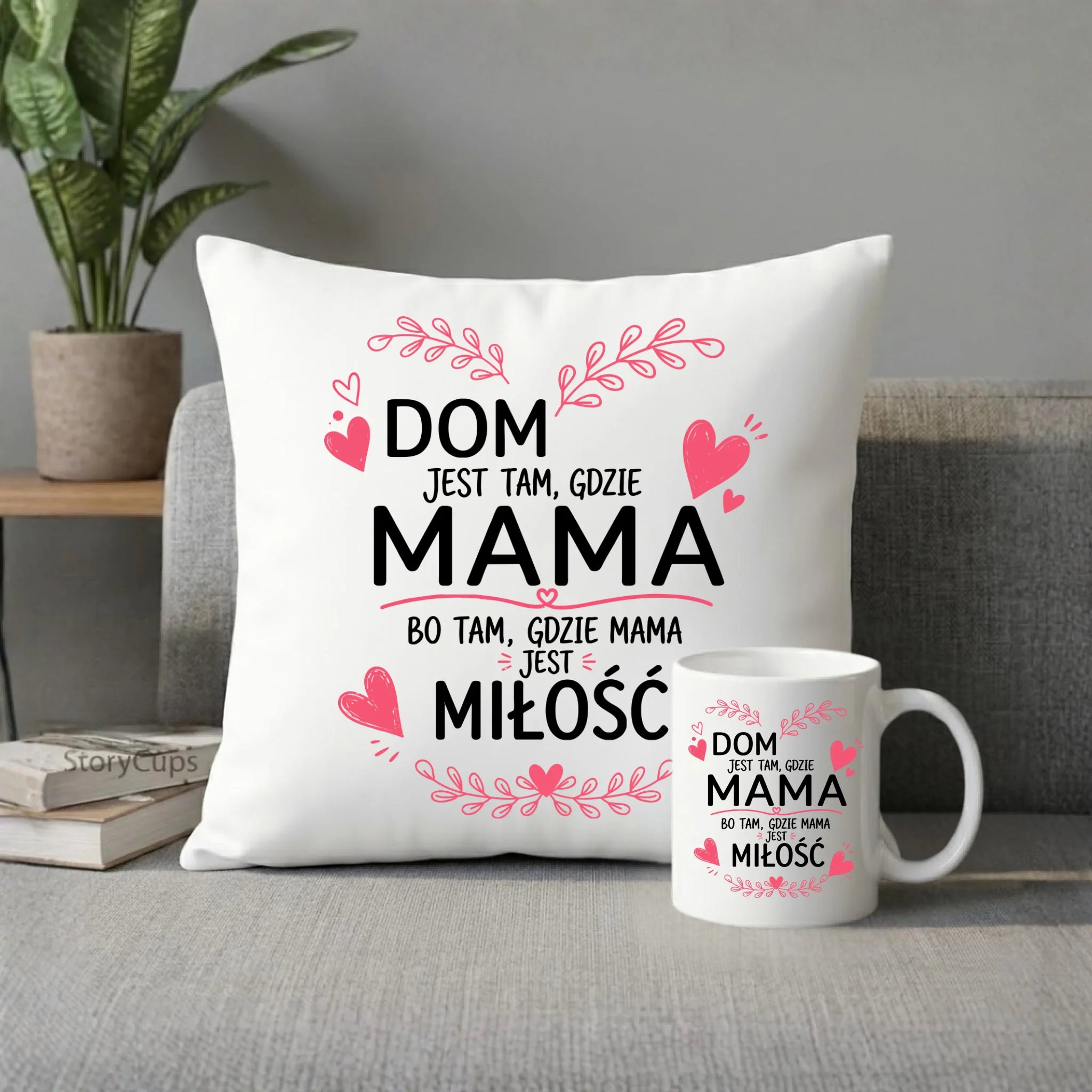 Zestaw poduszka i kubek dla mamy - Dom jest tam gdzie mama DM31 - StoryCups.pl