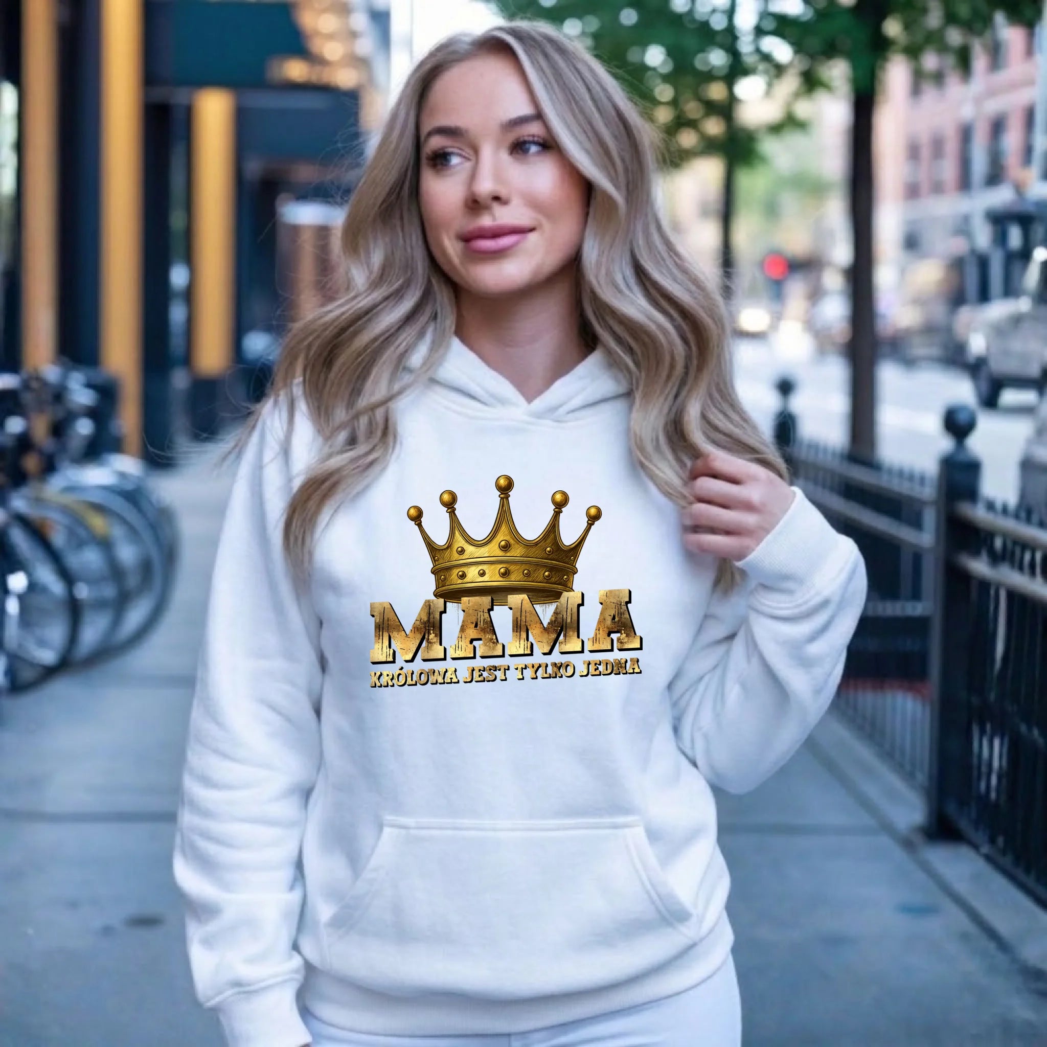Bluza z kapturem dla mamy - Królowa jest tylko jedna DM33 - StoryCups.pl