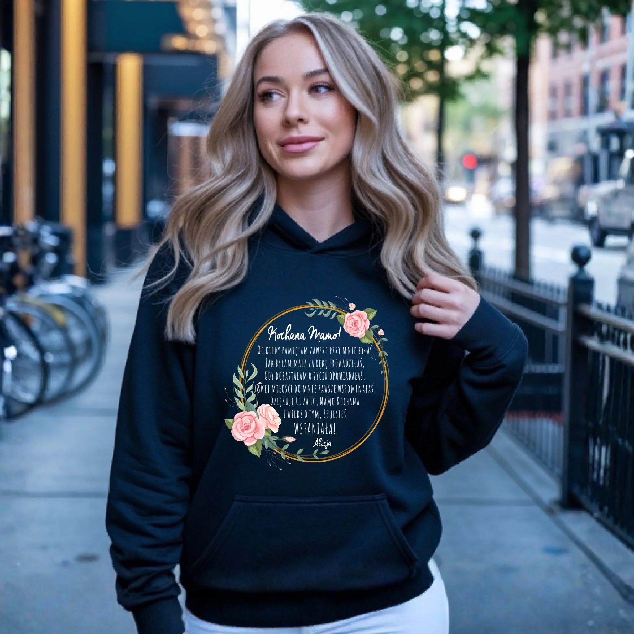 Bluza z kapturem dla mamy od córki - Kochana Mamo jesteś wspaniała - personalizowana DM35 - StoryCups.pl