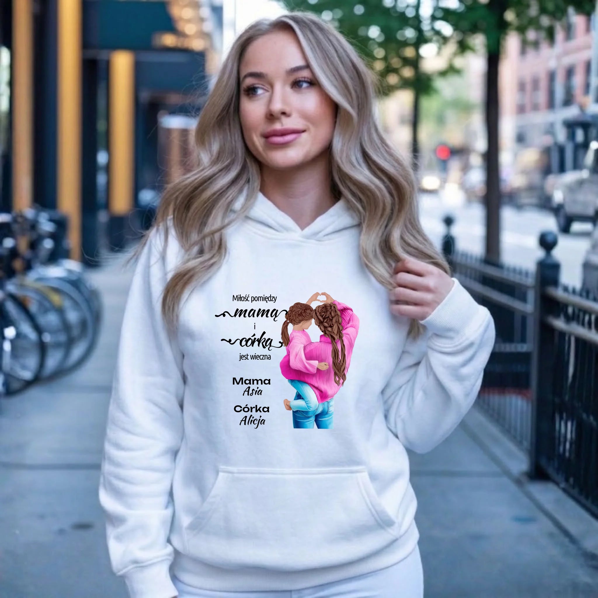 Bluza z kapturem dla mamy od córki - Miłość jest wieczna - personalizowana DM38 - StoryCups.pl