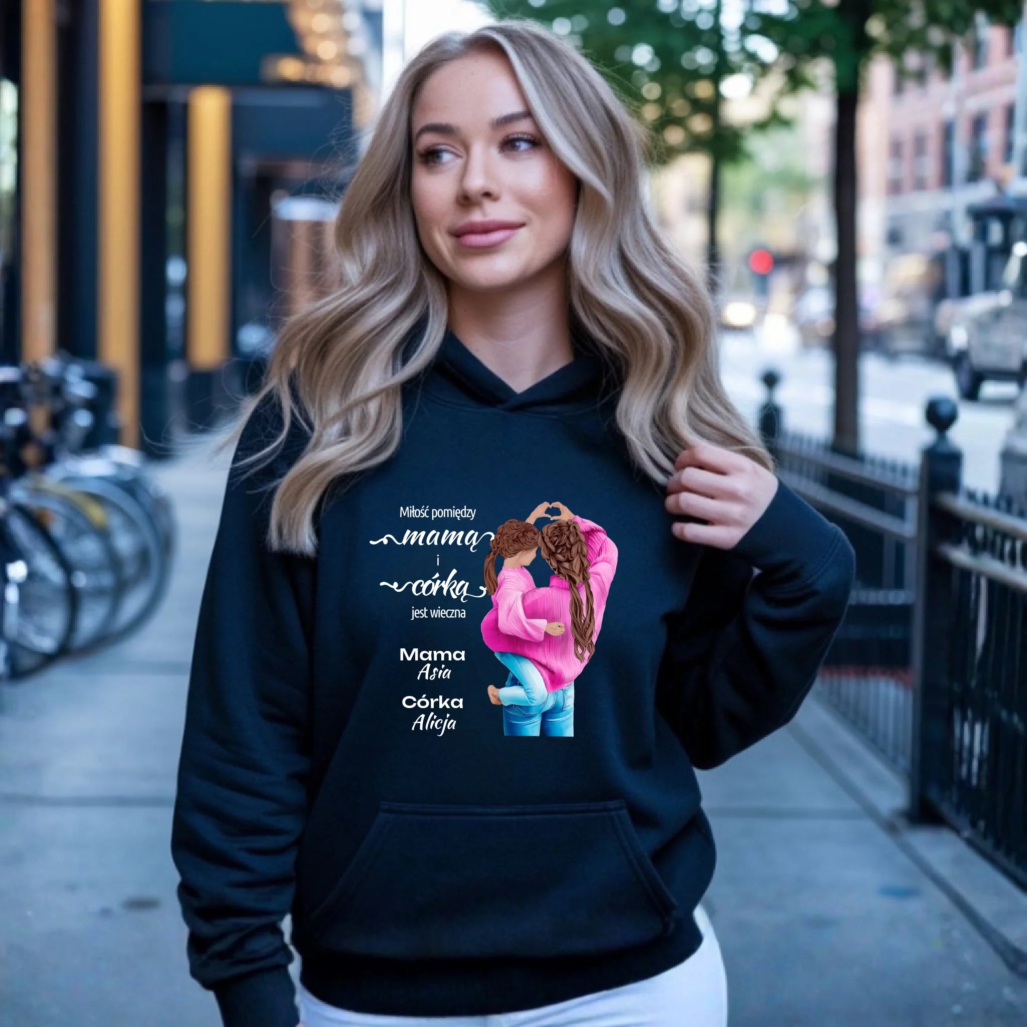 Bluza z kapturem dla mamy od córki - Miłość jest wieczna - personalizowana DM38 - StoryCups.pl