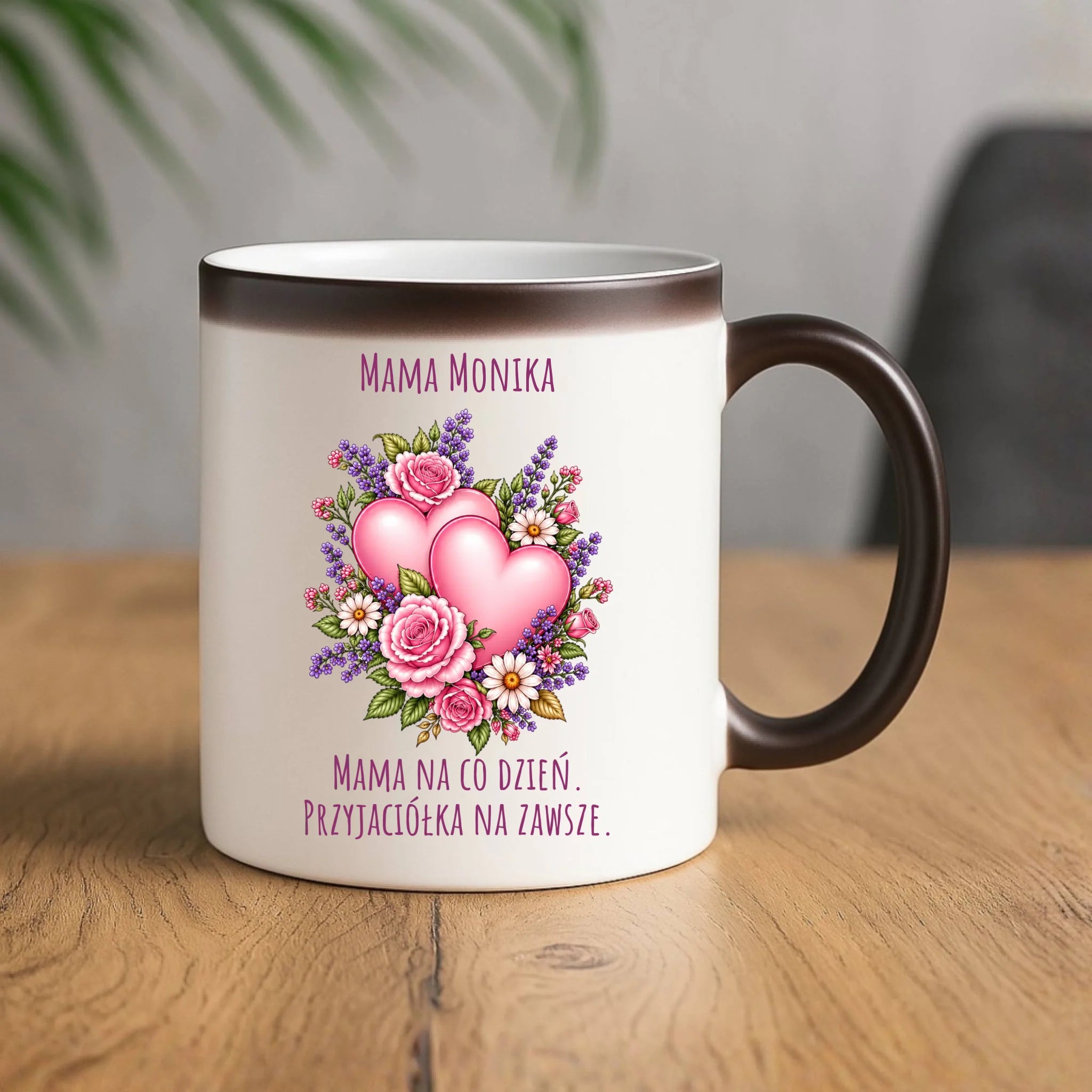 Kubek magiczny dla mamy - Bukiet z sercami przyjaciółka - personalizowany DM39 - StoryCups.pl